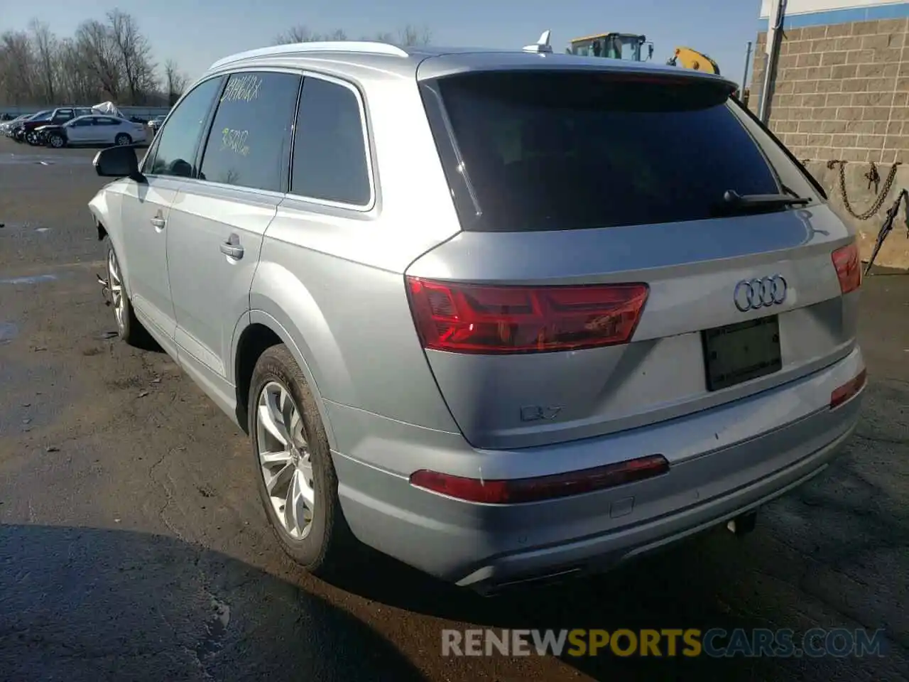 3 Photograph of a damaged car WA1LAAF76KD004760 AUDI Q7 2019