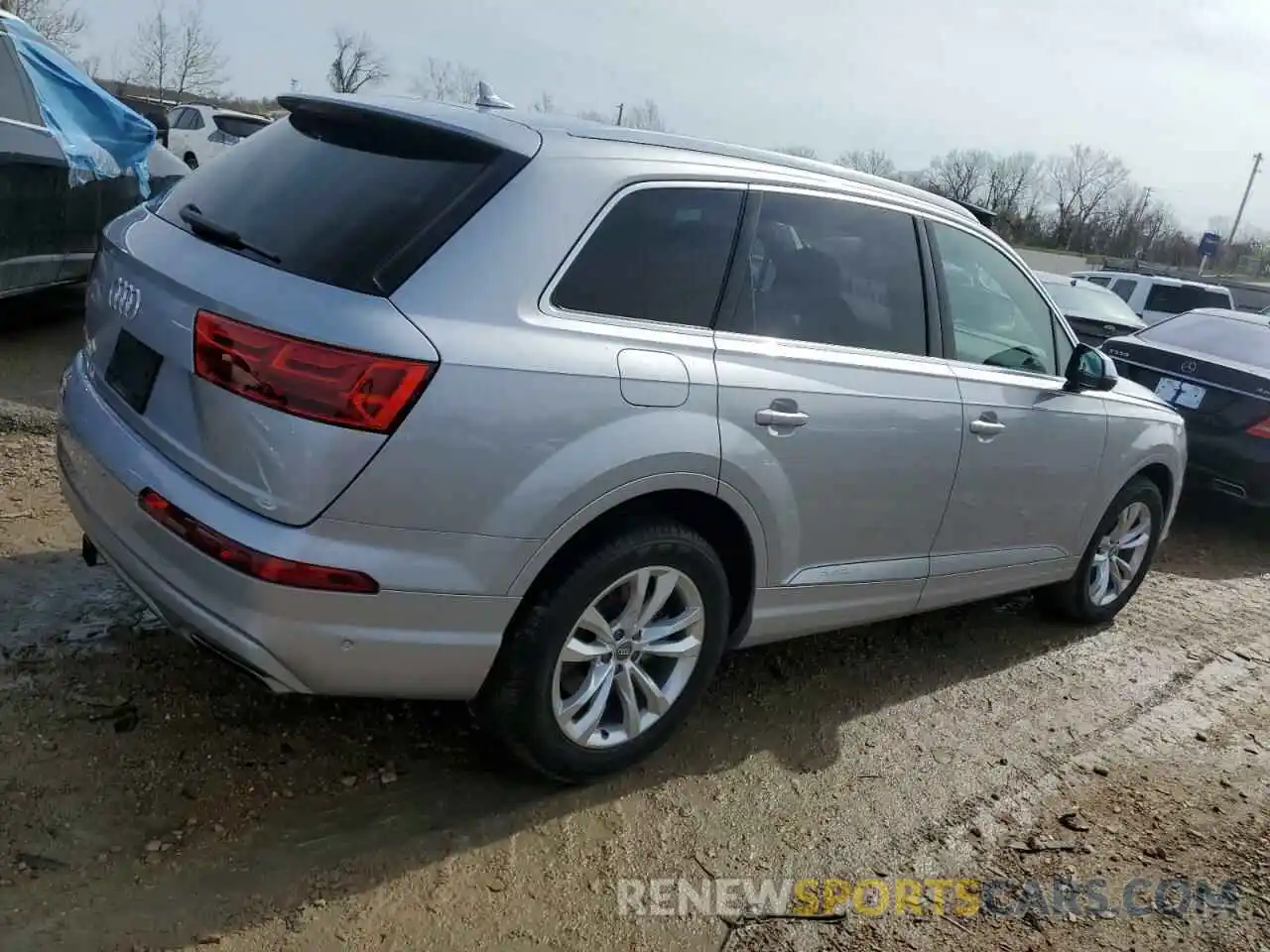 3 Photograph of a damaged car WA1LAAF76KD017265 AUDI Q7 2019