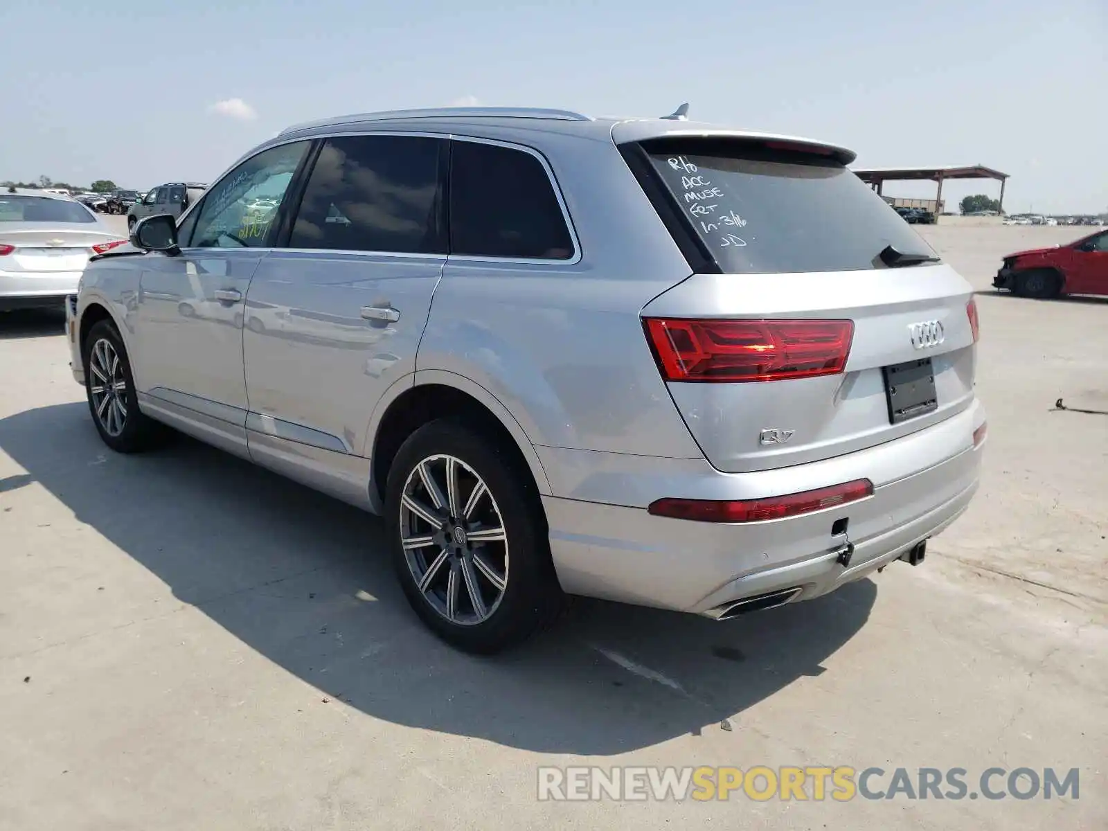 3 Photograph of a damaged car WA1LAAF76KD033238 AUDI Q7 2019