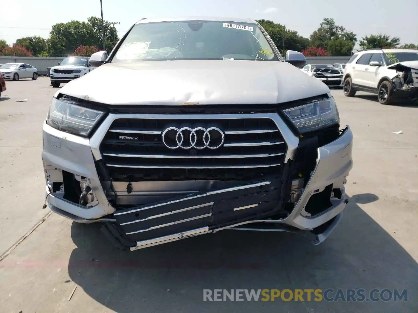 9 Photograph of a damaged car WA1LAAF76KD033238 AUDI Q7 2019