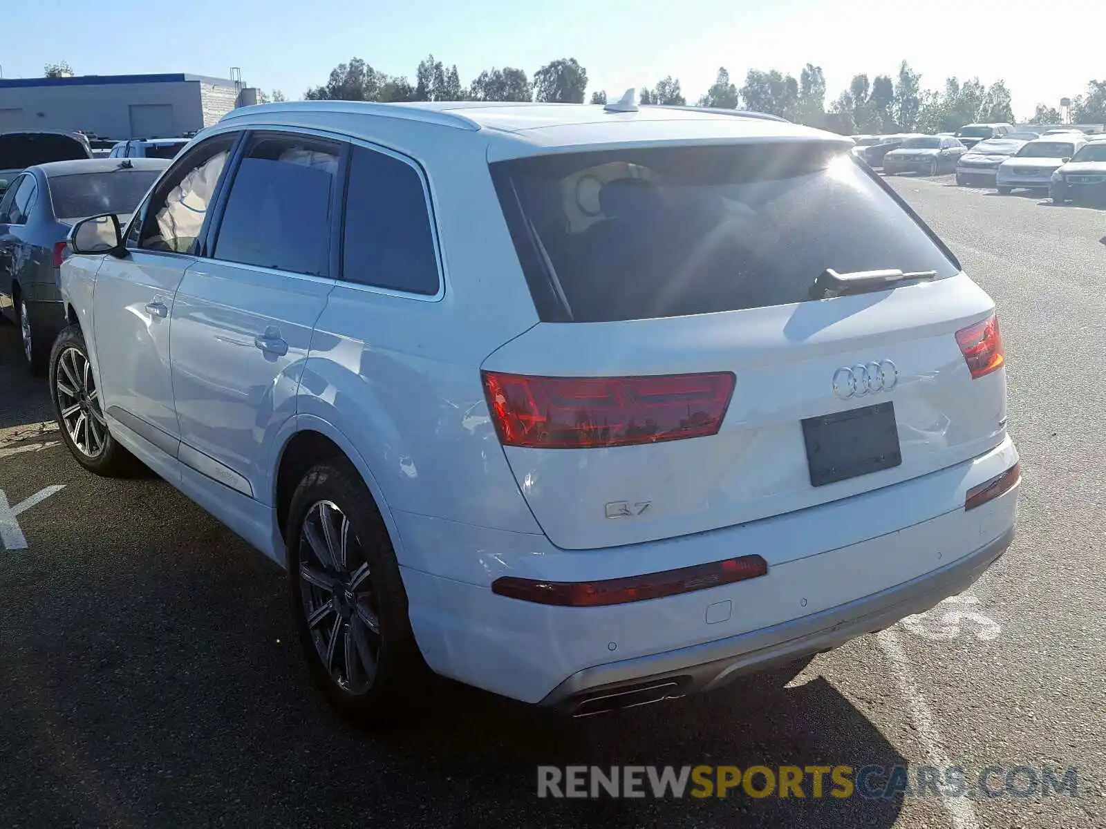 3 Photograph of a damaged car WA1LAAF76KD039654 AUDI Q7 2019