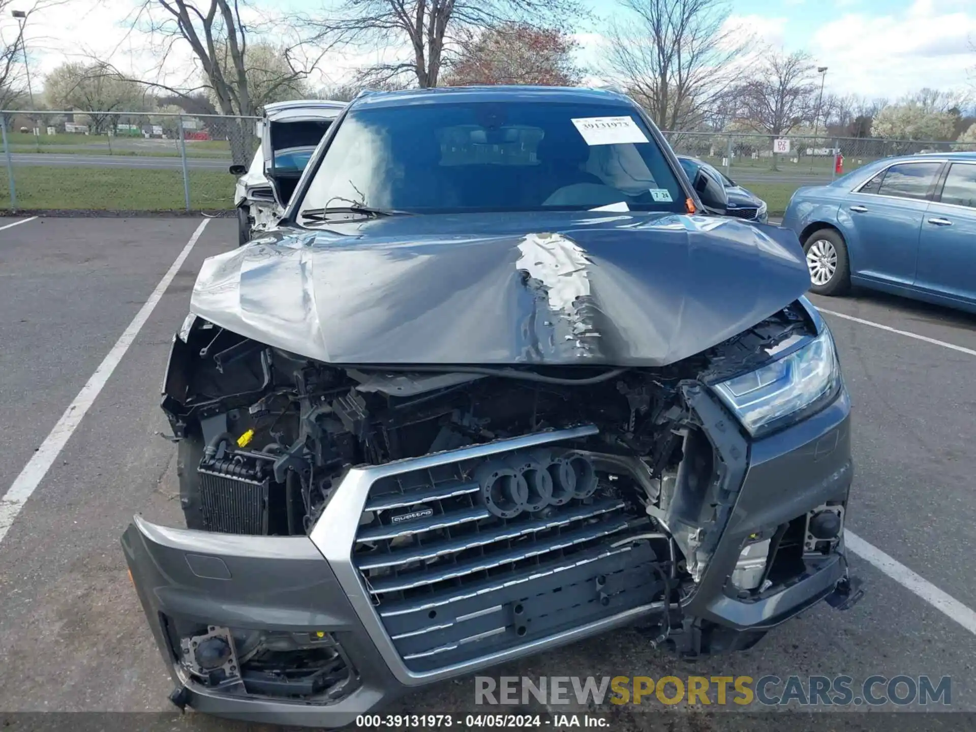 12 Photograph of a damaged car WA1LAAF76KD041419 AUDI Q7 2019