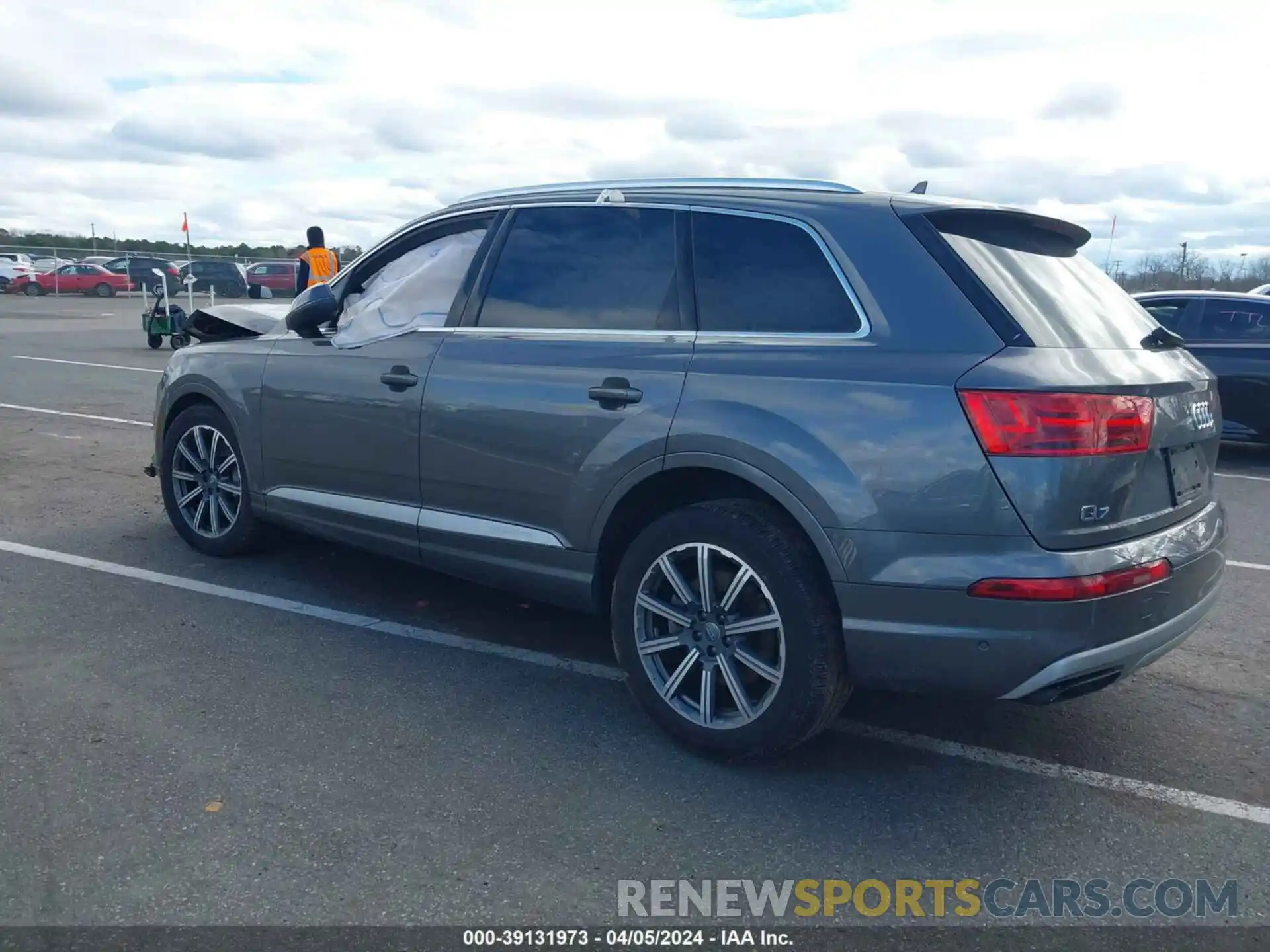 3 Photograph of a damaged car WA1LAAF76KD041419 AUDI Q7 2019