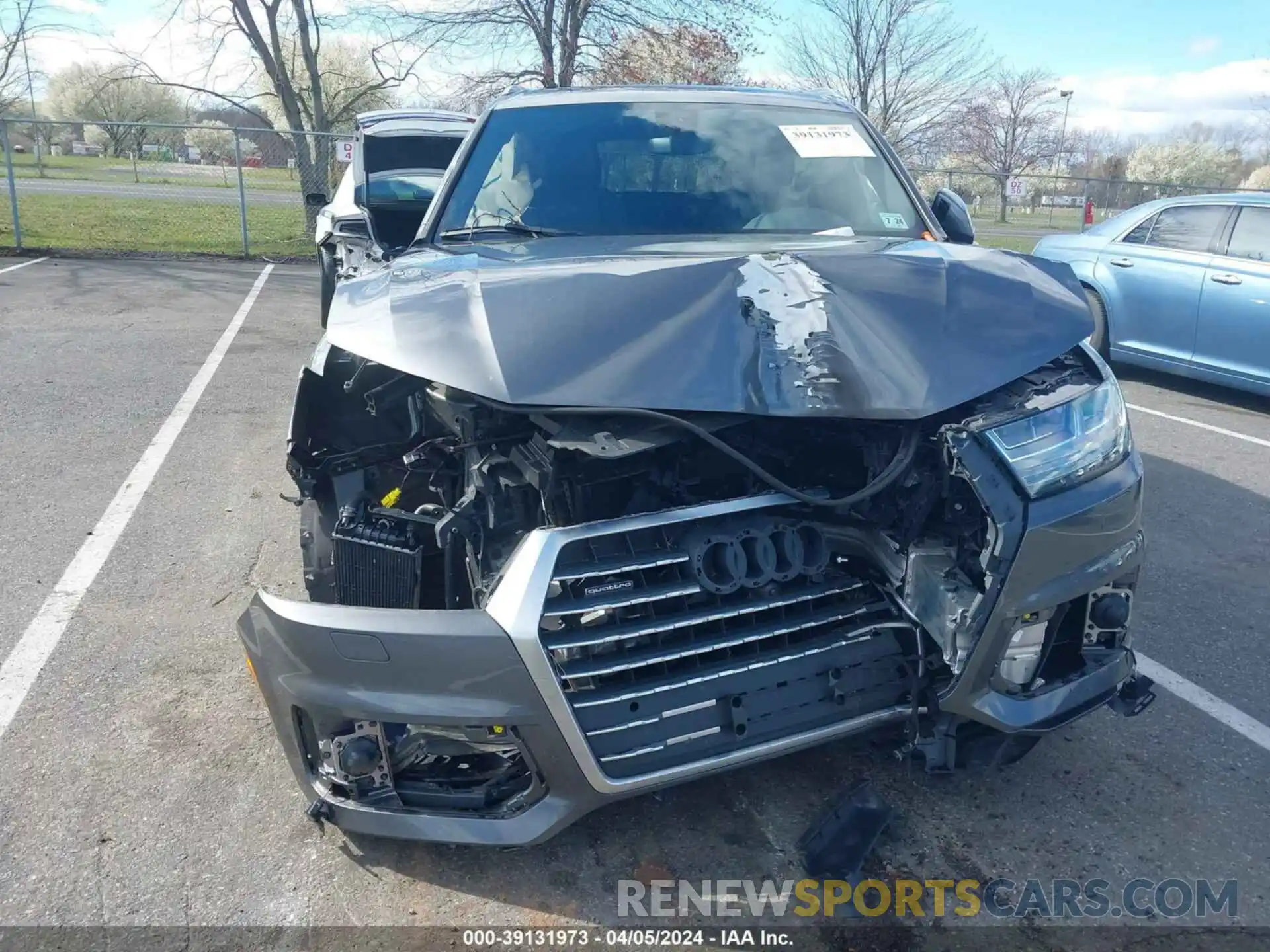 6 Photograph of a damaged car WA1LAAF76KD041419 AUDI Q7 2019