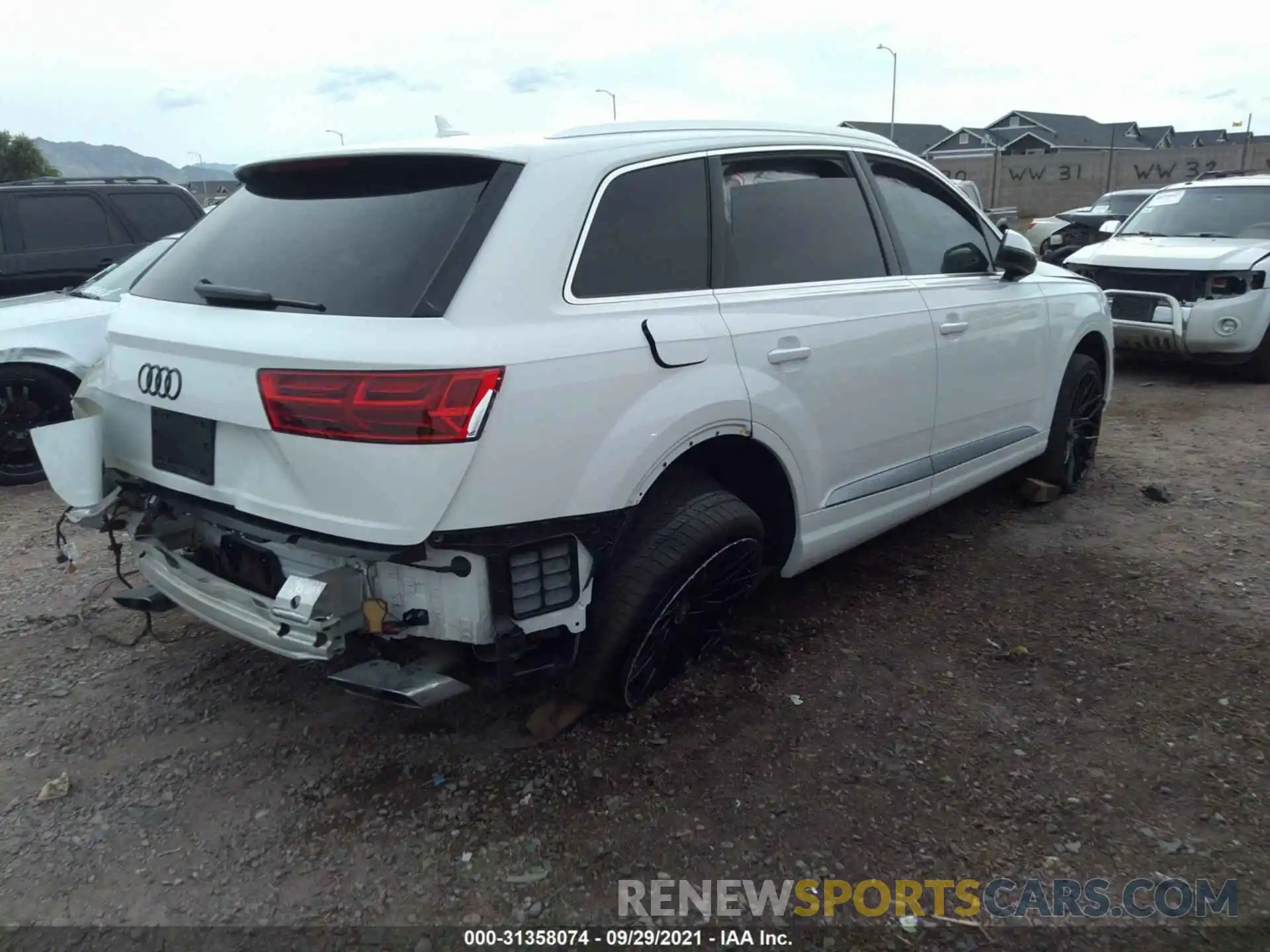 4 Фотография поврежденного автомобиля WA1LAAF76KD041582 AUDI Q7 2019