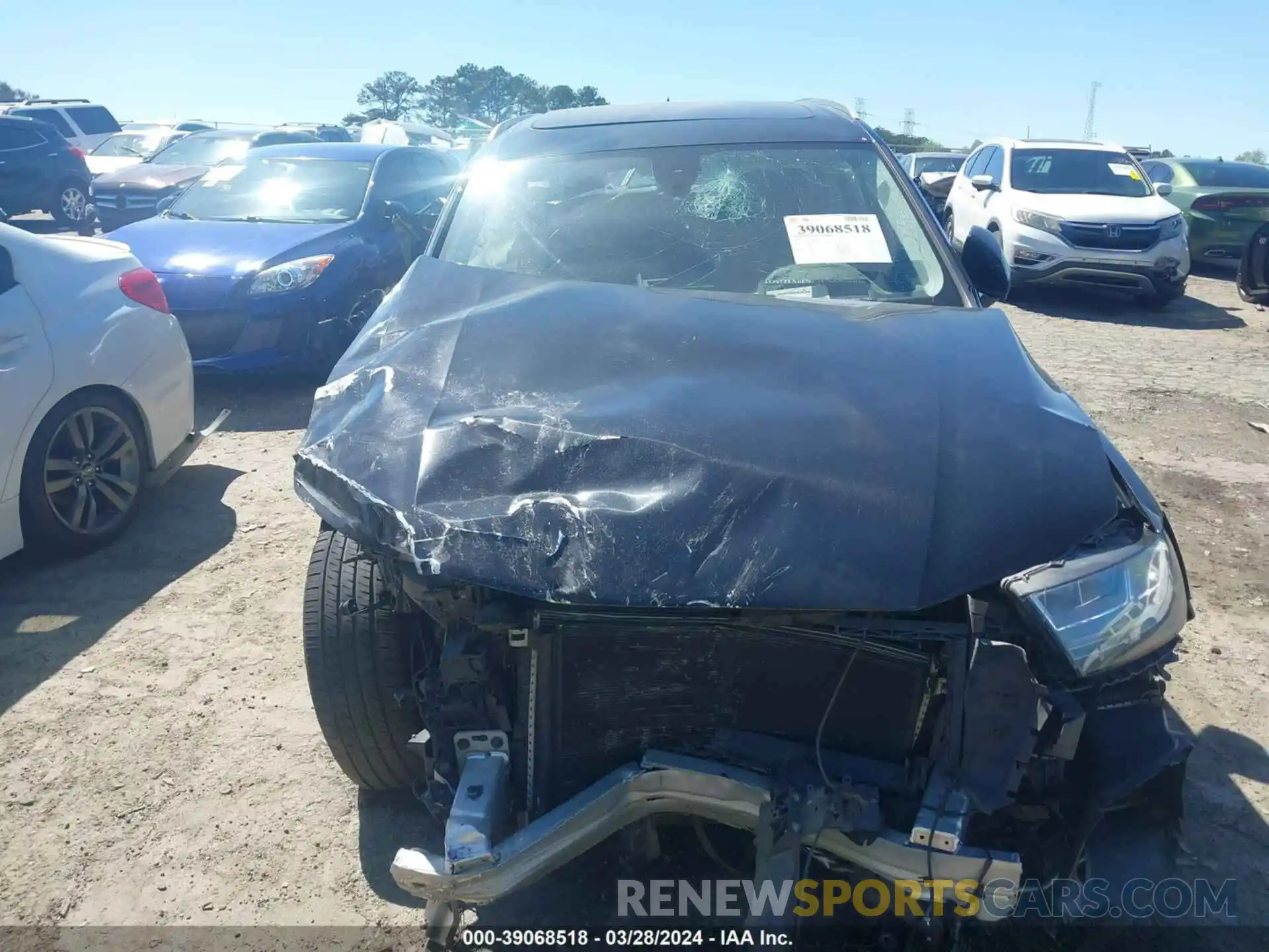 11 Photograph of a damaged car WA1LAAF76KD044191 AUDI Q7 2019