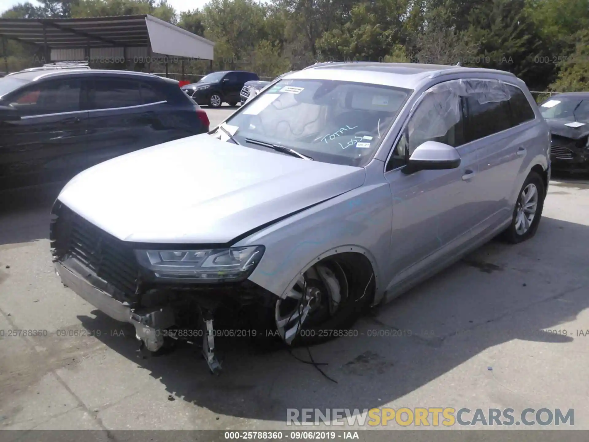 2 Photograph of a damaged car WA1LAAF76KD044403 AUDI Q7 2019