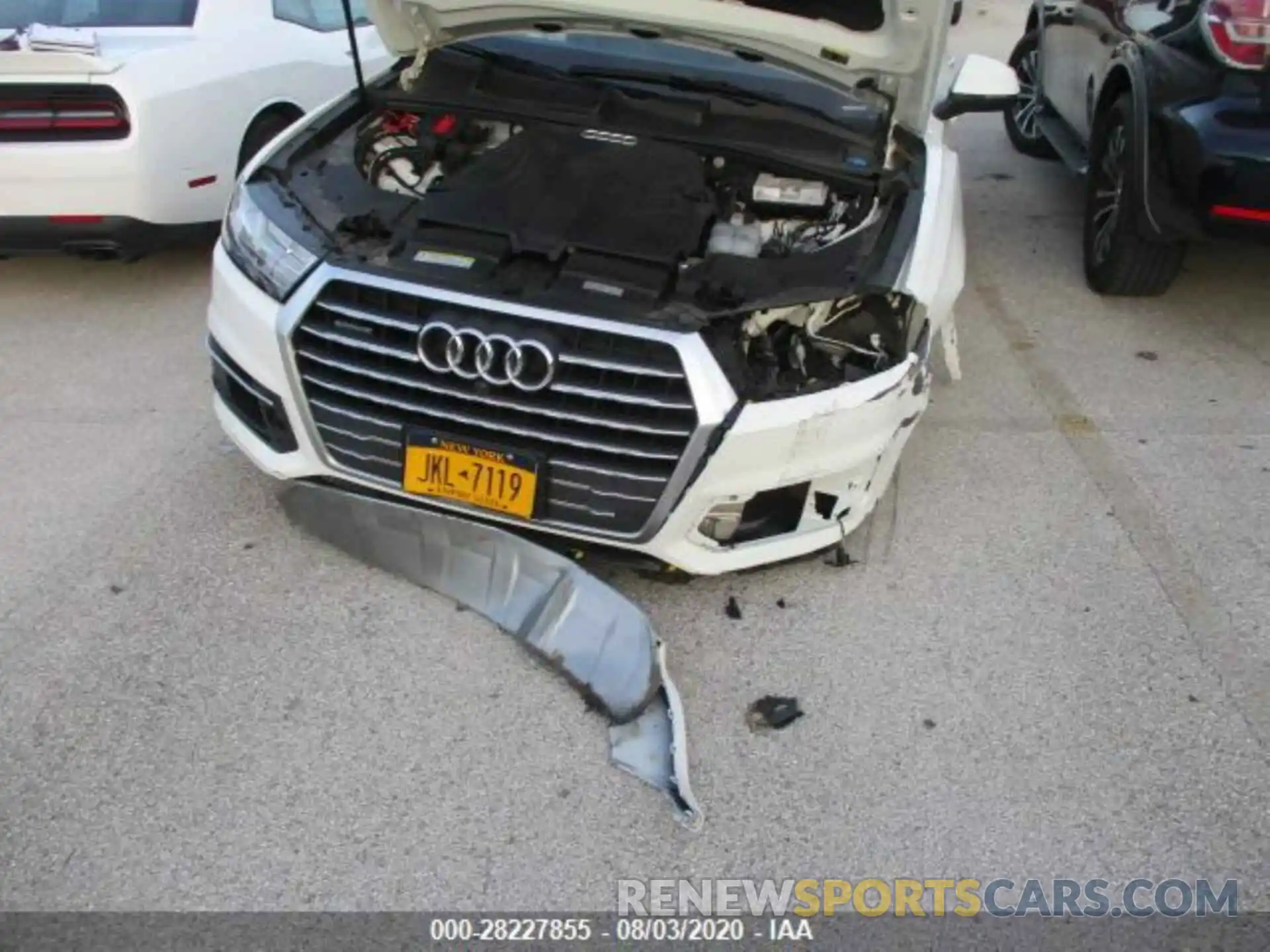 2 Photograph of a damaged car WA1LAAF76KD044966 AUDI Q7 2019