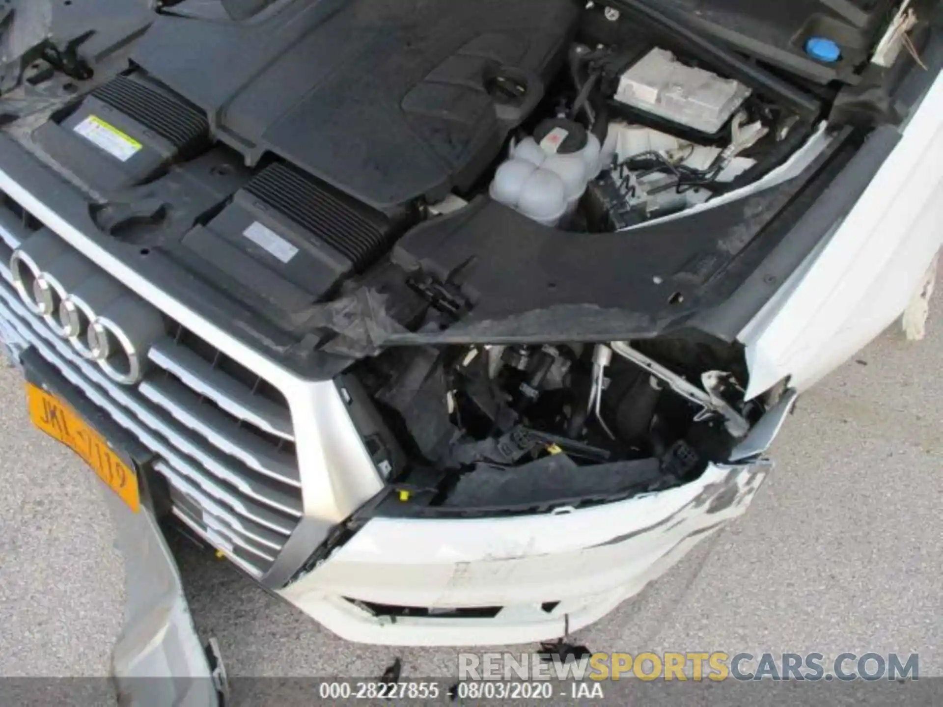 4 Photograph of a damaged car WA1LAAF76KD044966 AUDI Q7 2019