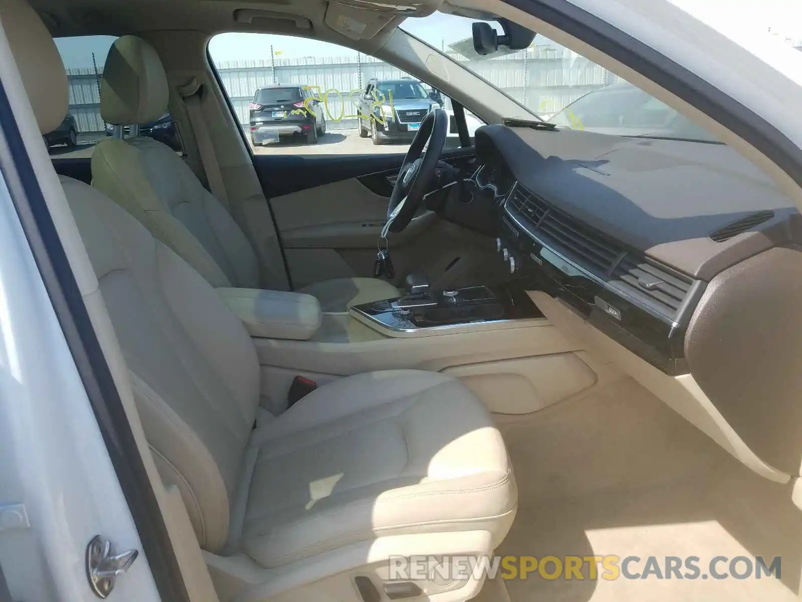 5 Photograph of a damaged car WA1LAAF76KD045017 AUDI Q7 2019