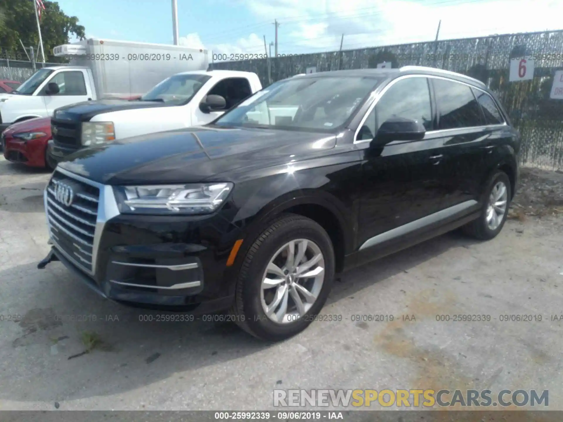 2 Photograph of a damaged car WA1LAAF76KD045776 AUDI Q7 2019