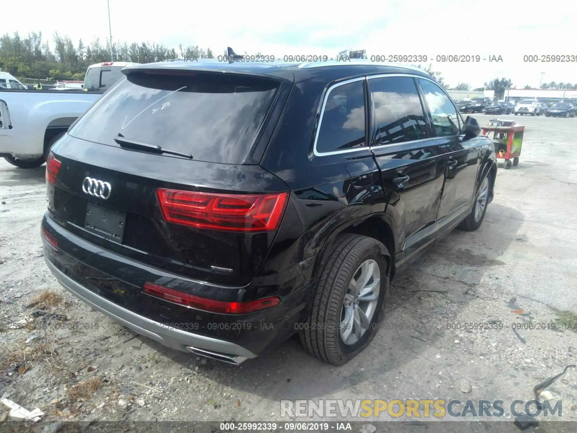 4 Фотография поврежденного автомобиля WA1LAAF76KD045776 AUDI Q7 2019