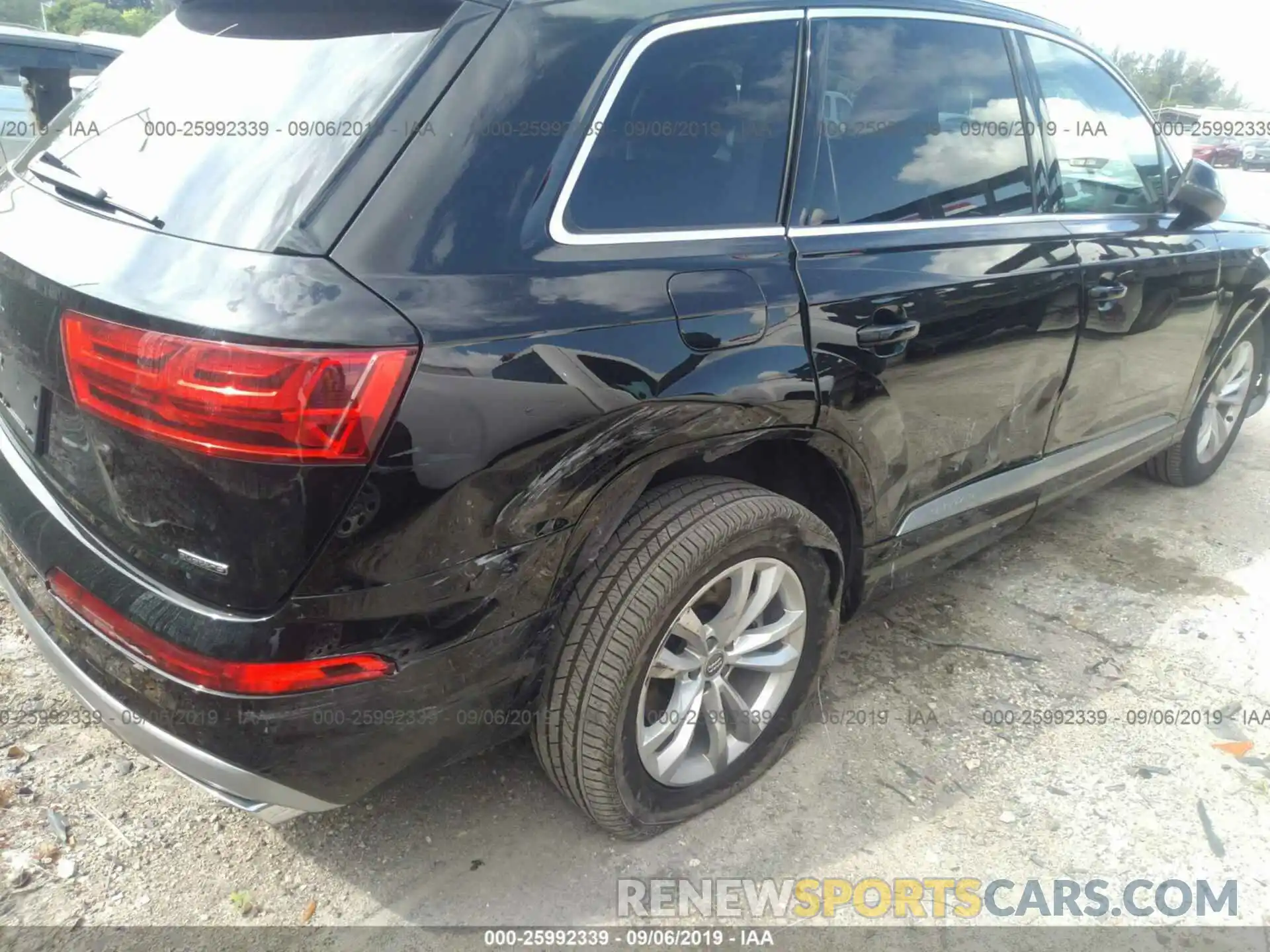 6 Фотография поврежденного автомобиля WA1LAAF76KD045776 AUDI Q7 2019