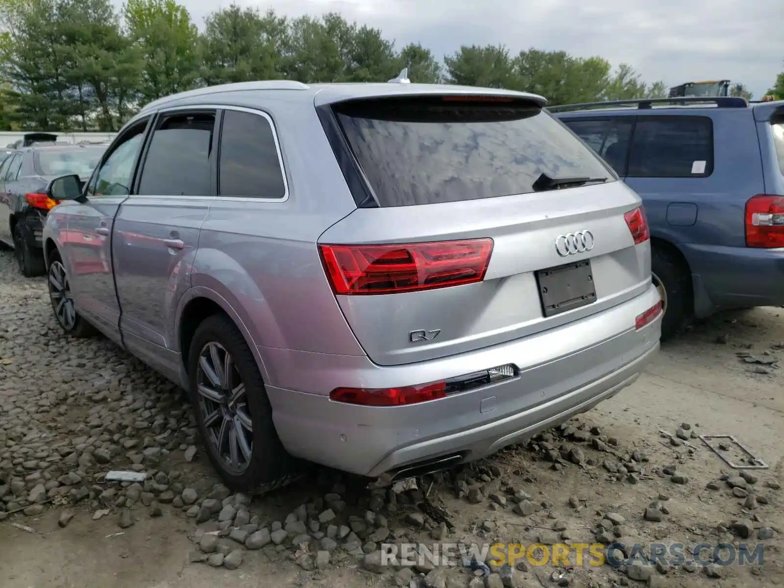 3 Фотография поврежденного автомобиля WA1LAAF77KD000636 AUDI Q7 2019