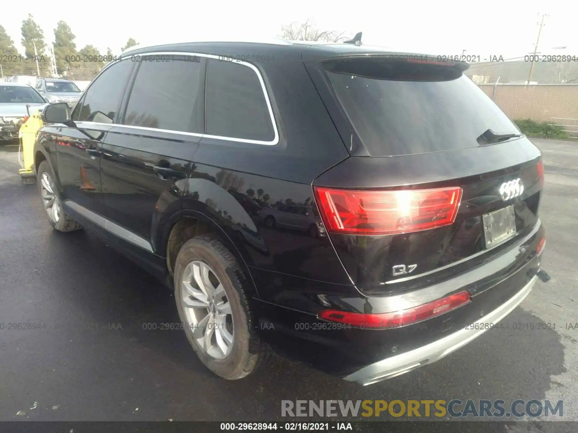 3 Фотография поврежденного автомобиля WA1LAAF77KD013886 AUDI Q7 2019