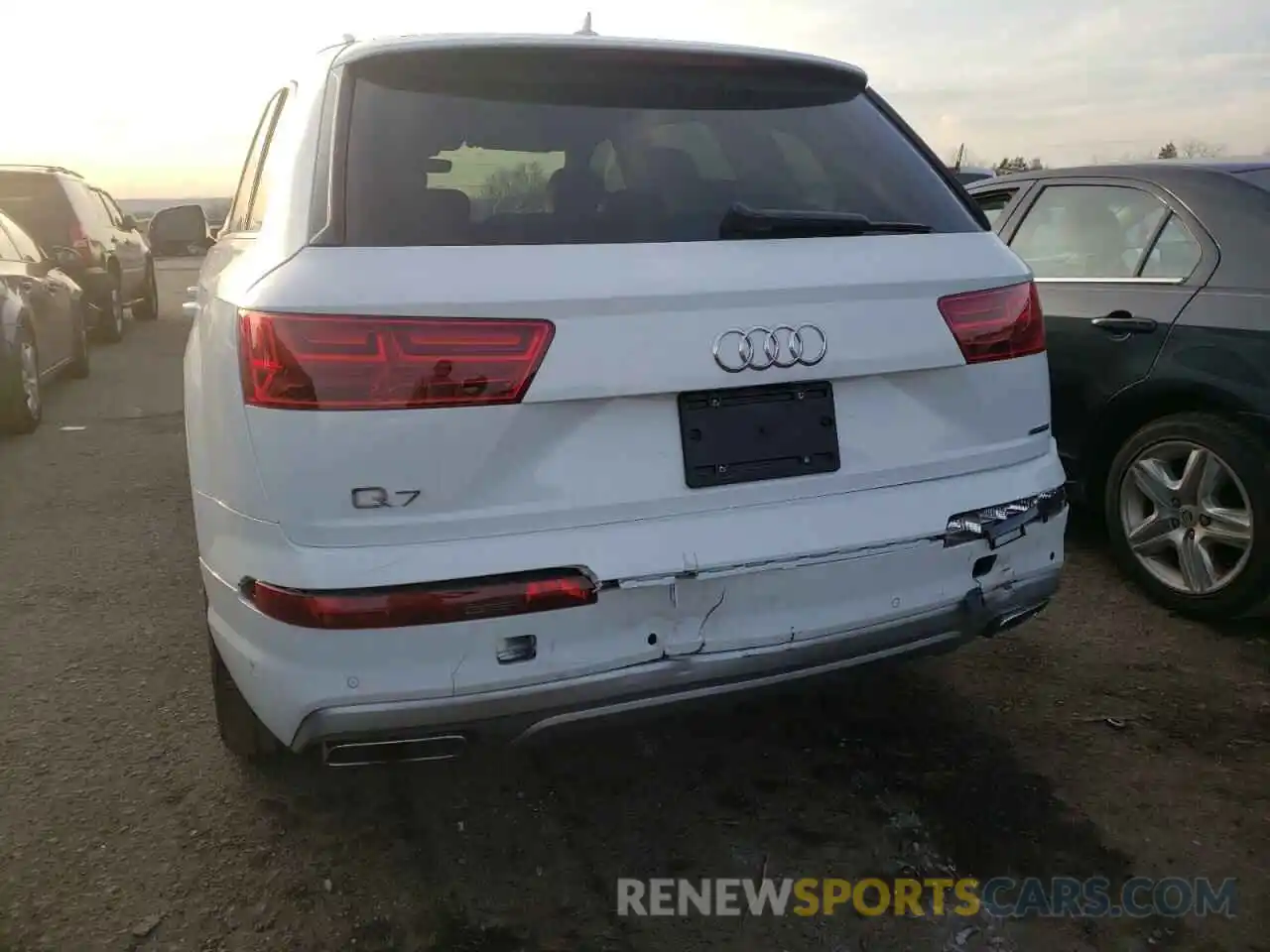 9 Photograph of a damaged car WA1LAAF77KD032034 AUDI Q7 2019