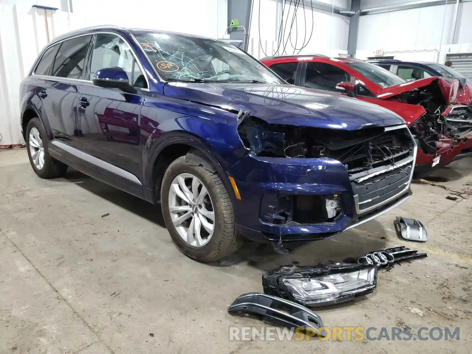 1 Photograph of a damaged car WA1LAAF77KD041185 AUDI Q7 2019