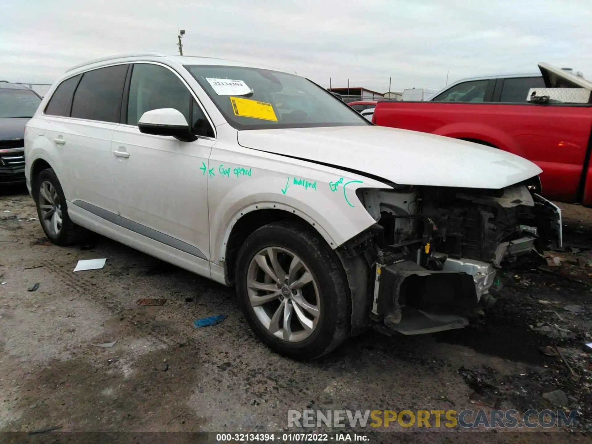 1 Photograph of a damaged car WA1LAAF77KD045866 AUDI Q7 2019