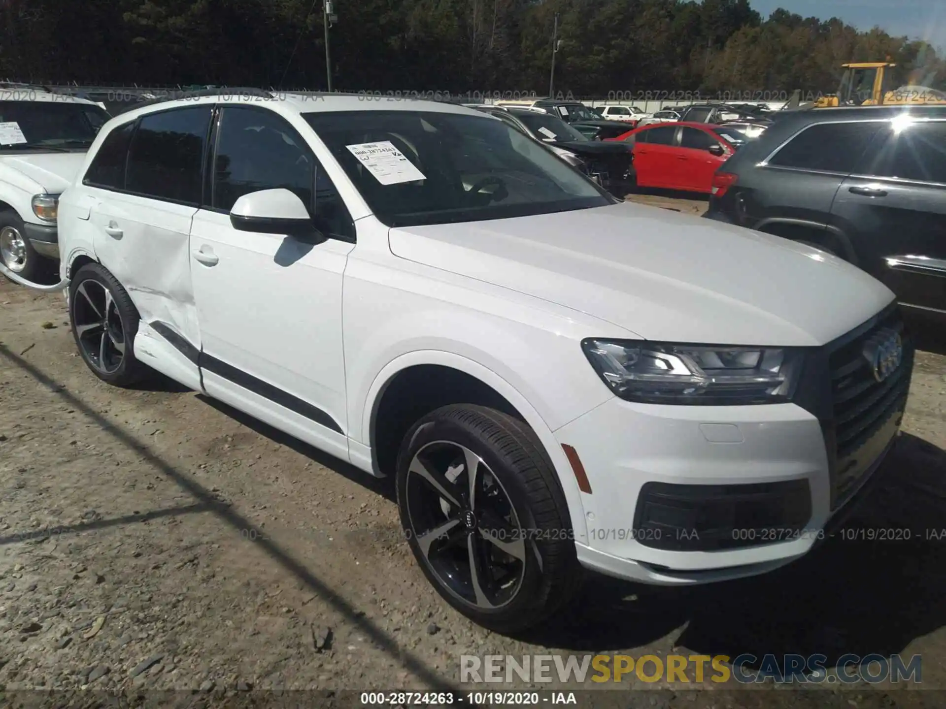 1 Photograph of a damaged car WA1LAAF77KD047276 AUDI Q7 2019