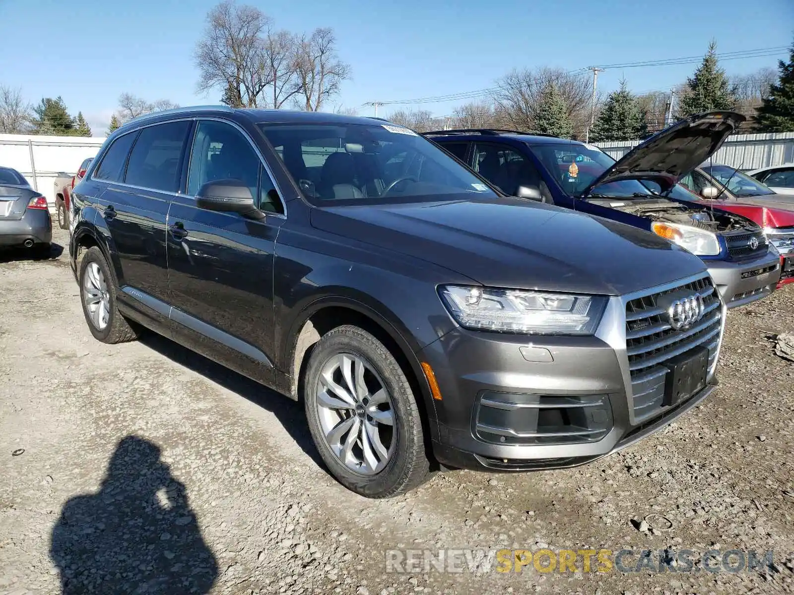 1 Photograph of a damaged car WA1LAAF78KD002119 AUDI Q7 2019