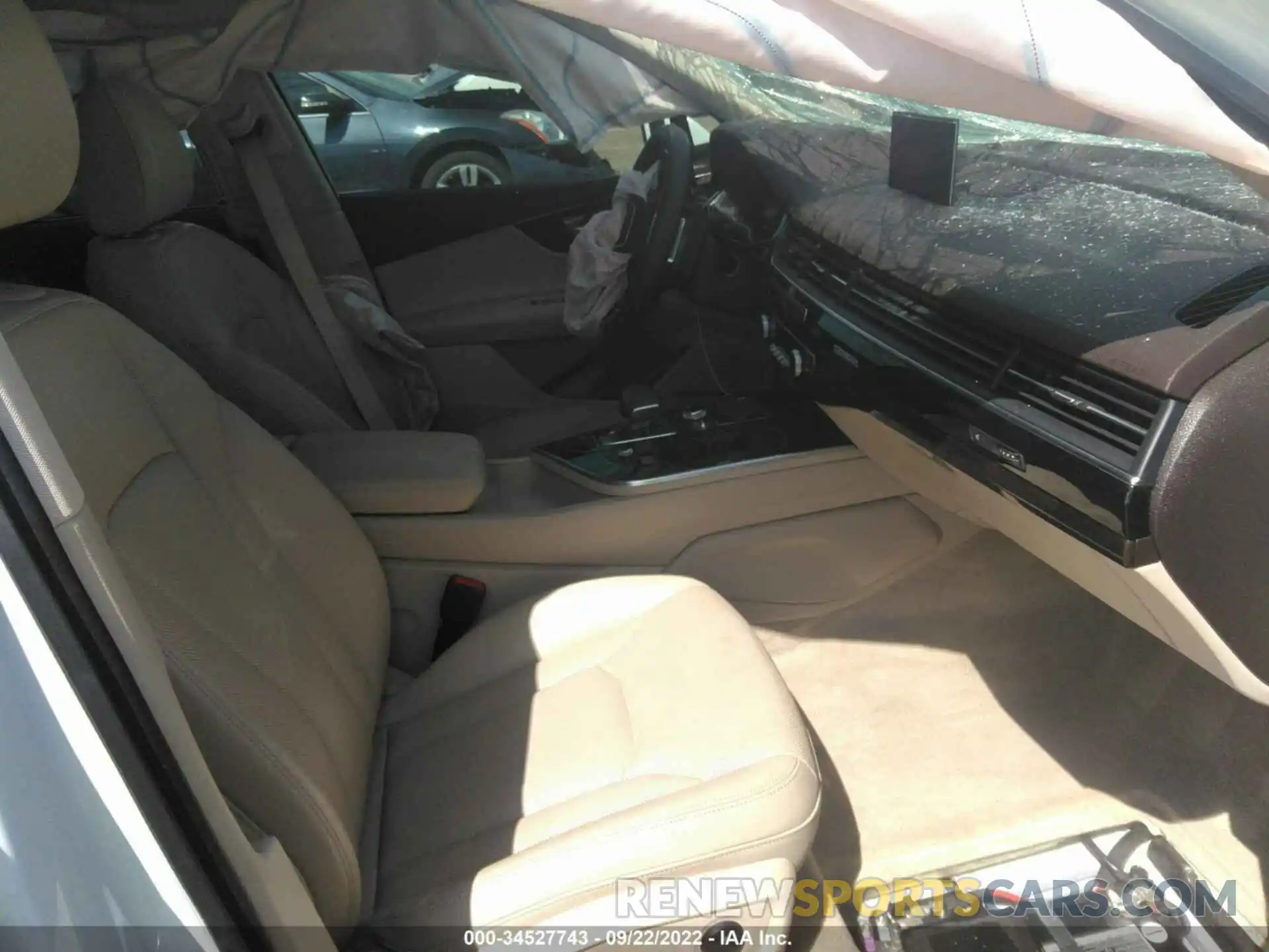 5 Photograph of a damaged car WA1LAAF78KD002766 AUDI Q7 2019