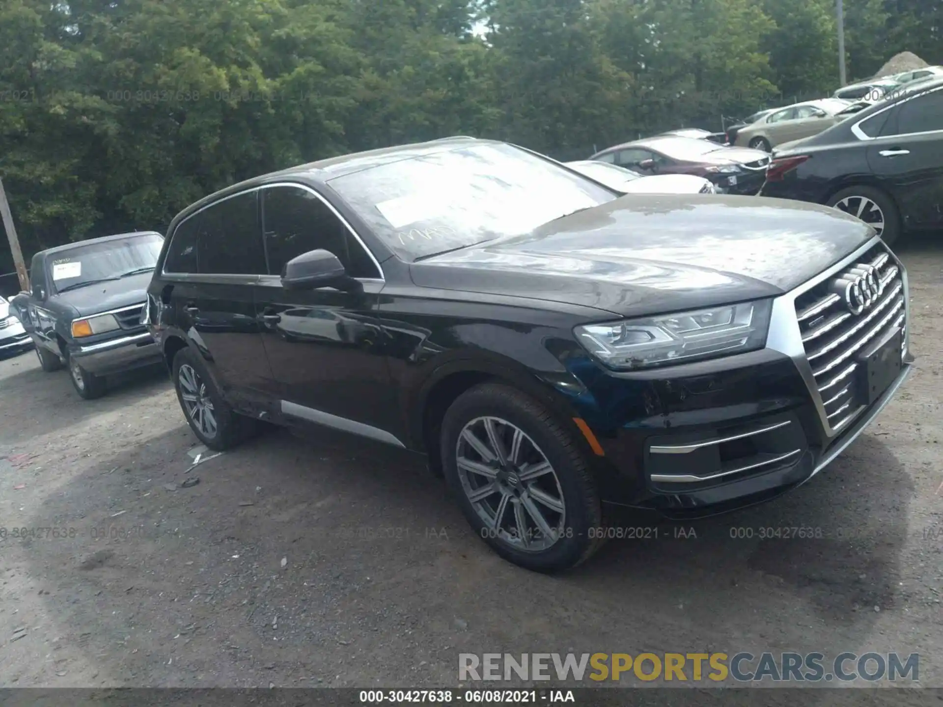 1 Photograph of a damaged car WA1LAAF78KD003013 AUDI Q7 2019