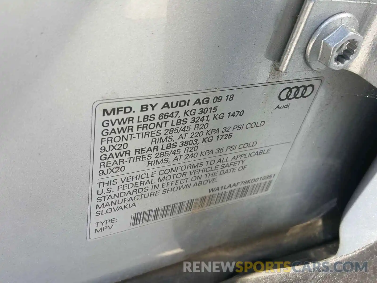 10 Photograph of a damaged car WA1LAAF78KD010351 AUDI Q7 2019