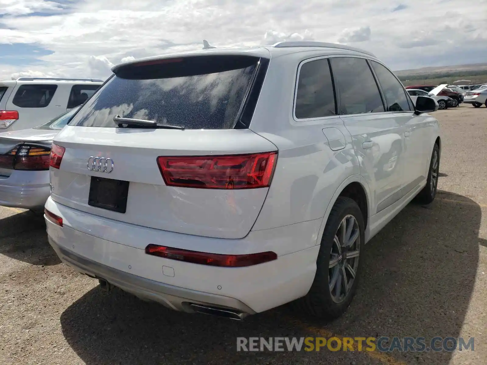 4 Photograph of a damaged car WA1LAAF78KD013900 AUDI Q7 2019