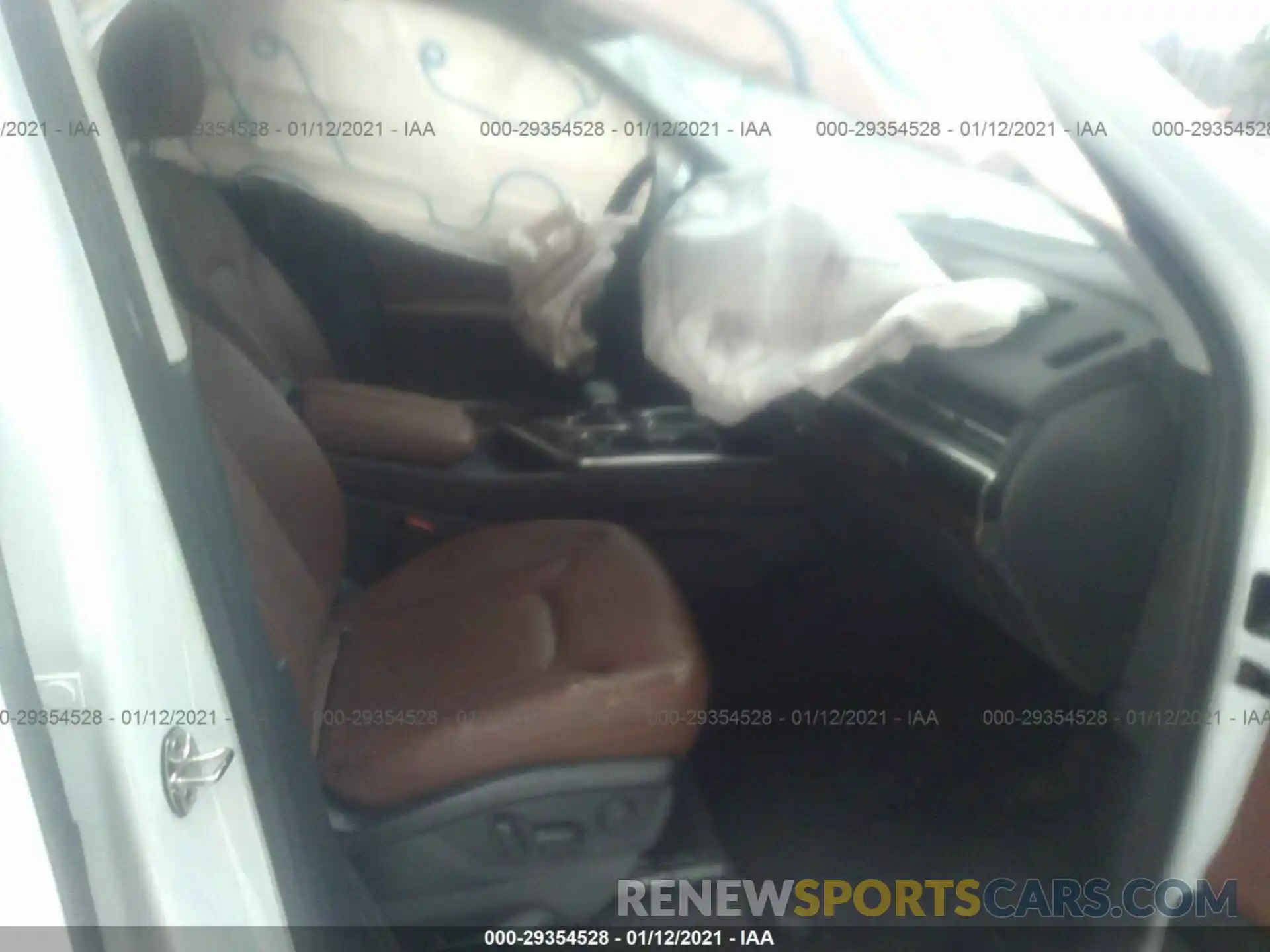 5 Photograph of a damaged car WA1LAAF78KD015033 AUDI Q7 2019