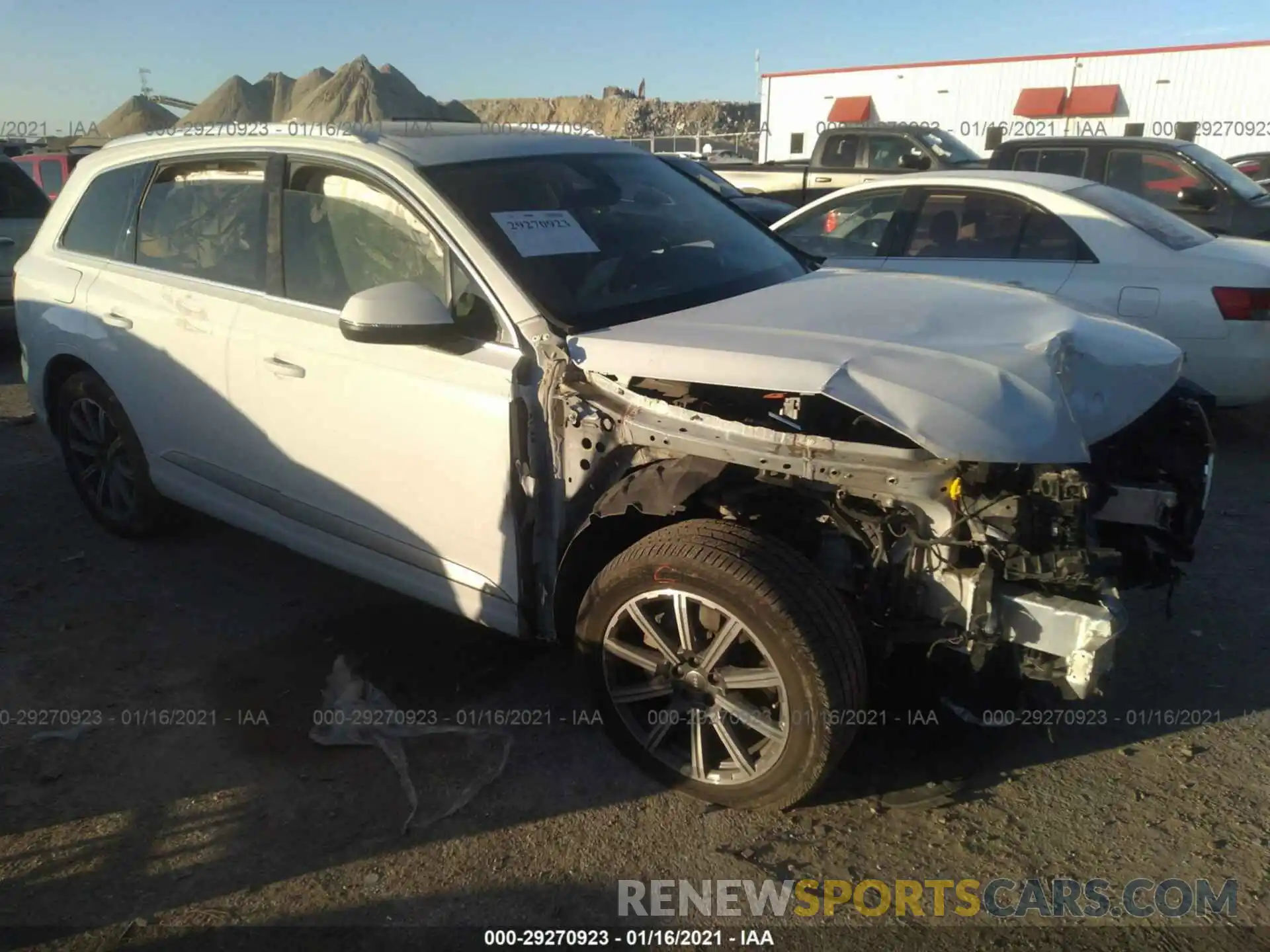 1 Photograph of a damaged car WA1LAAF78KD016246 AUDI Q7 2019