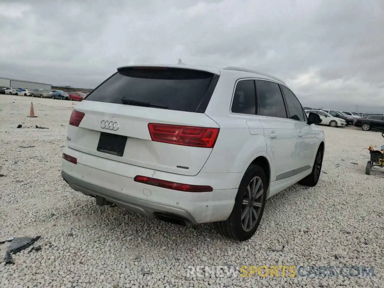 4 Photograph of a damaged car WA1LAAF78KD032284 AUDI Q7 2019