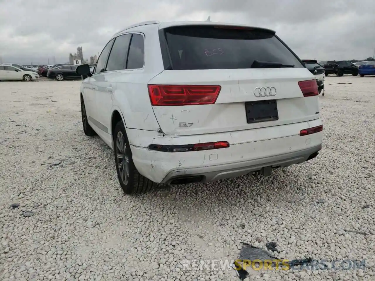 9 Photograph of a damaged car WA1LAAF78KD032284 AUDI Q7 2019