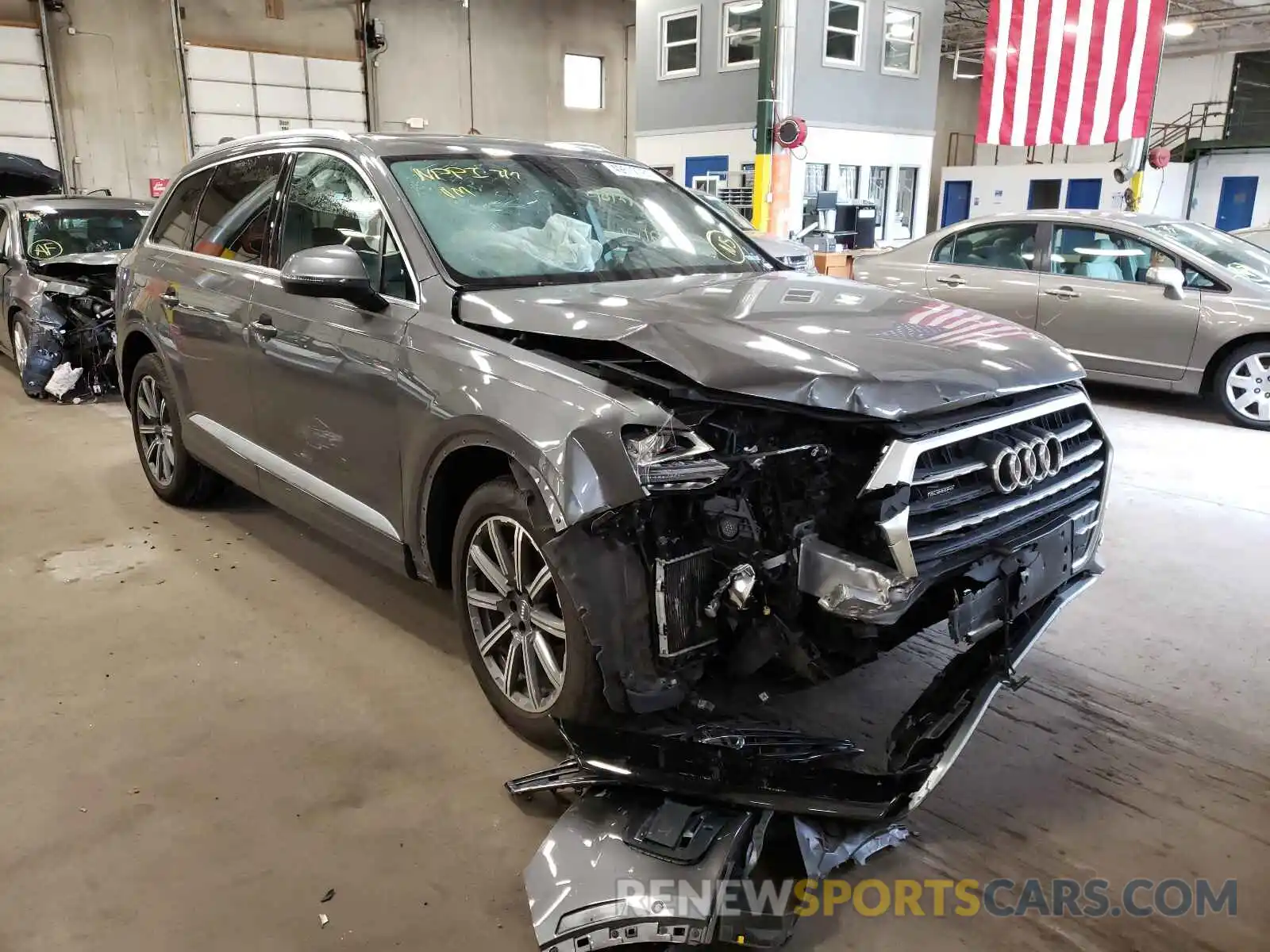 1 Photograph of a damaged car WA1LAAF78KD034598 AUDI Q7 2019