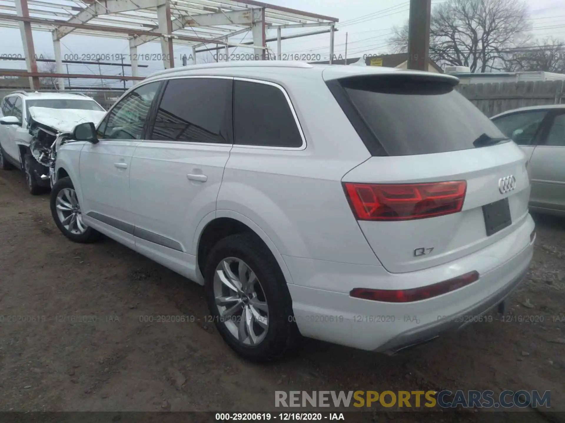 3 Photograph of a damaged car WA1LAAF79KD000976 AUDI Q7 2019