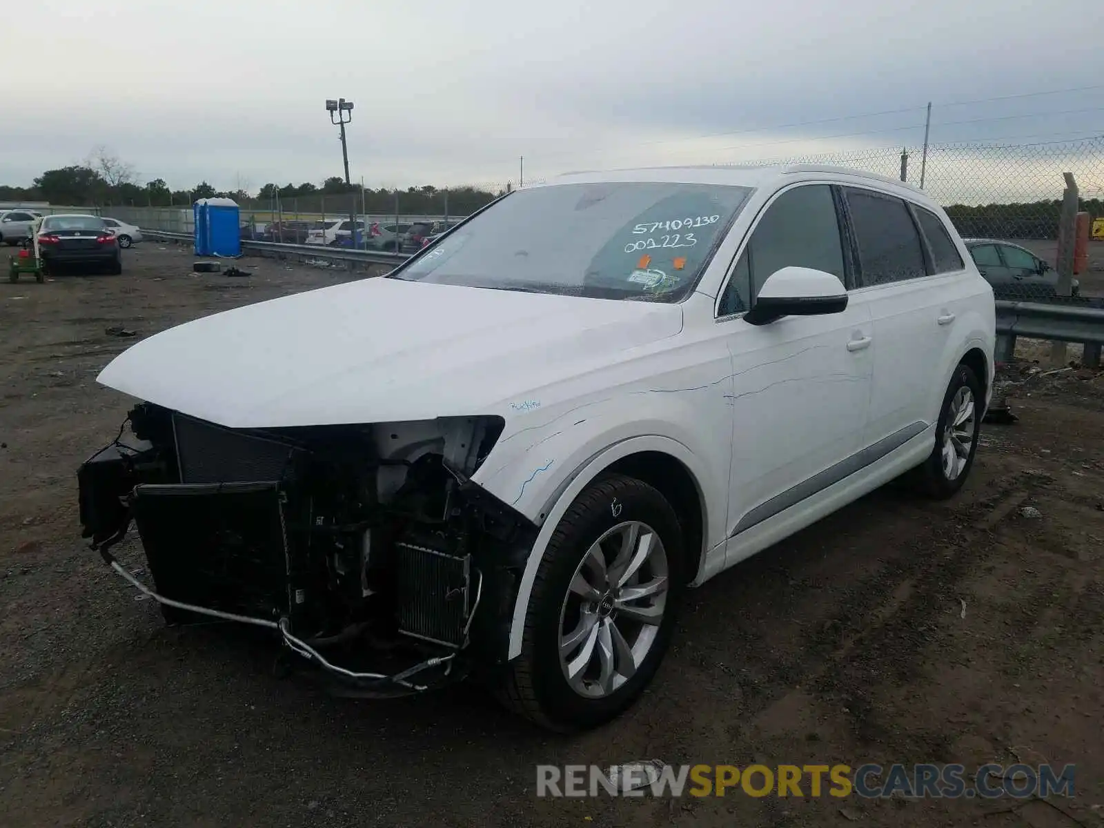 2 Photograph of a damaged car WA1LAAF79KD001223 AUDI Q7 2019