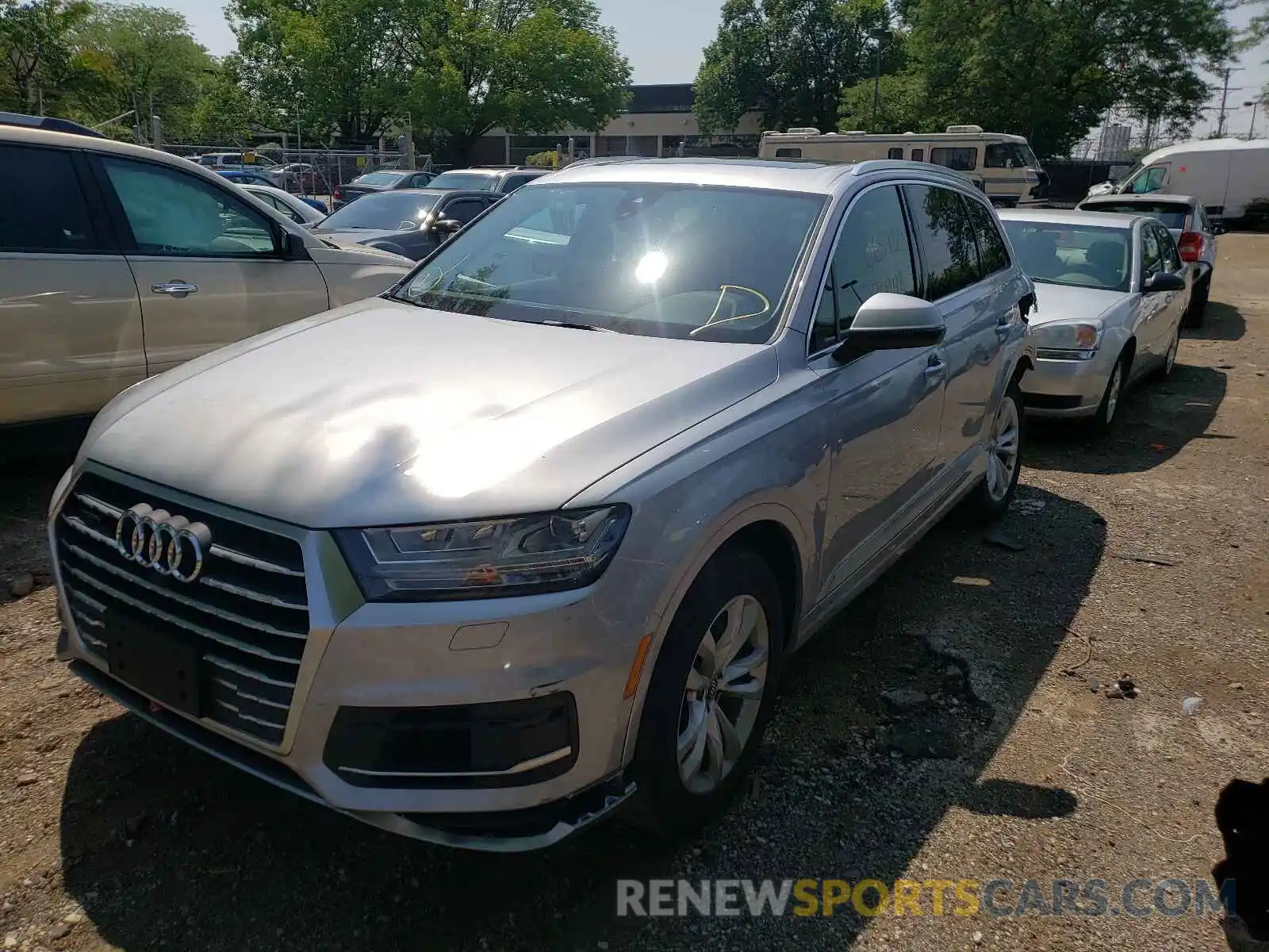 2 Photograph of a damaged car WA1LAAF79KD006034 AUDI Q7 2019