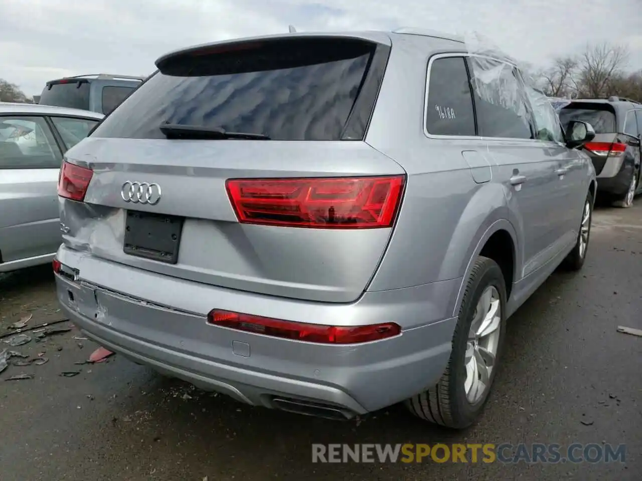 4 Photograph of a damaged car WA1LAAF79KD006535 AUDI Q7 2019