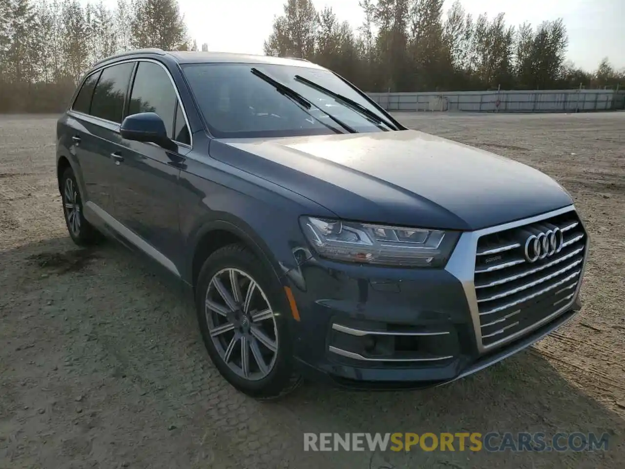 1 Photograph of a damaged car WA1LAAF79KD013680 AUDI Q7 2019