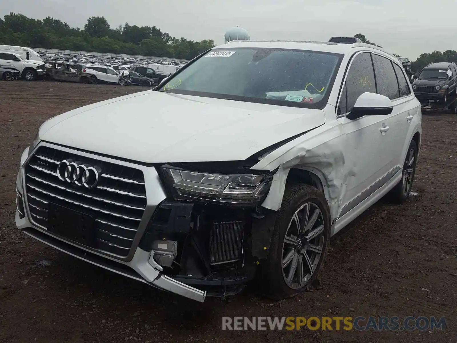 2 Photograph of a damaged car WA1LAAF79KD018605 AUDI Q7 2019