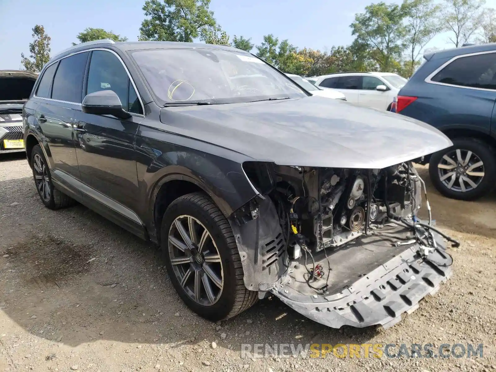 1 Photograph of a damaged car WA1LAAF79KD021018 AUDI Q7 2019