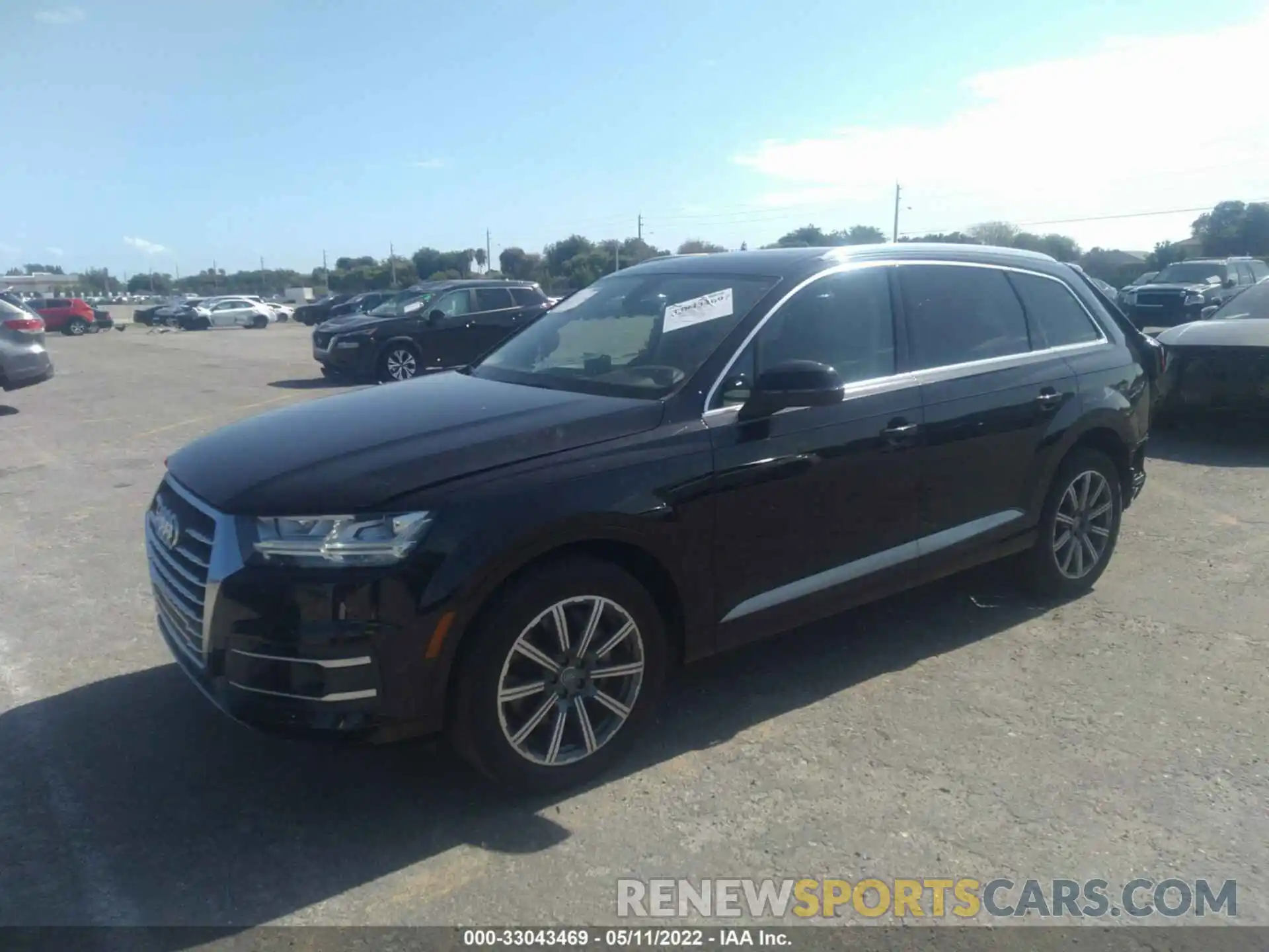 2 Photograph of a damaged car WA1LAAF79KD021407 AUDI Q7 2019