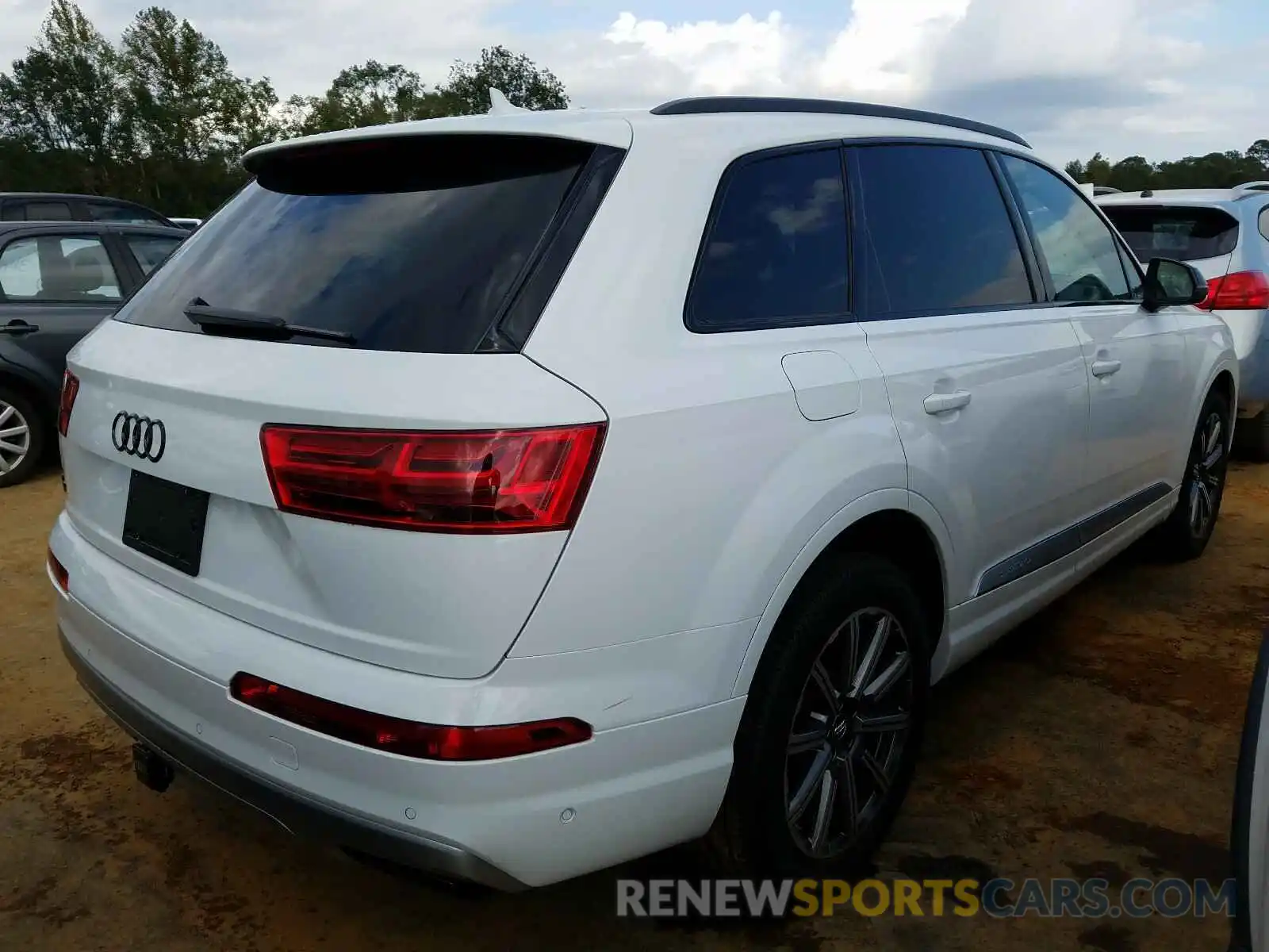 4 Photograph of a damaged car WA1LAAF79KD023318 AUDI Q7 2019