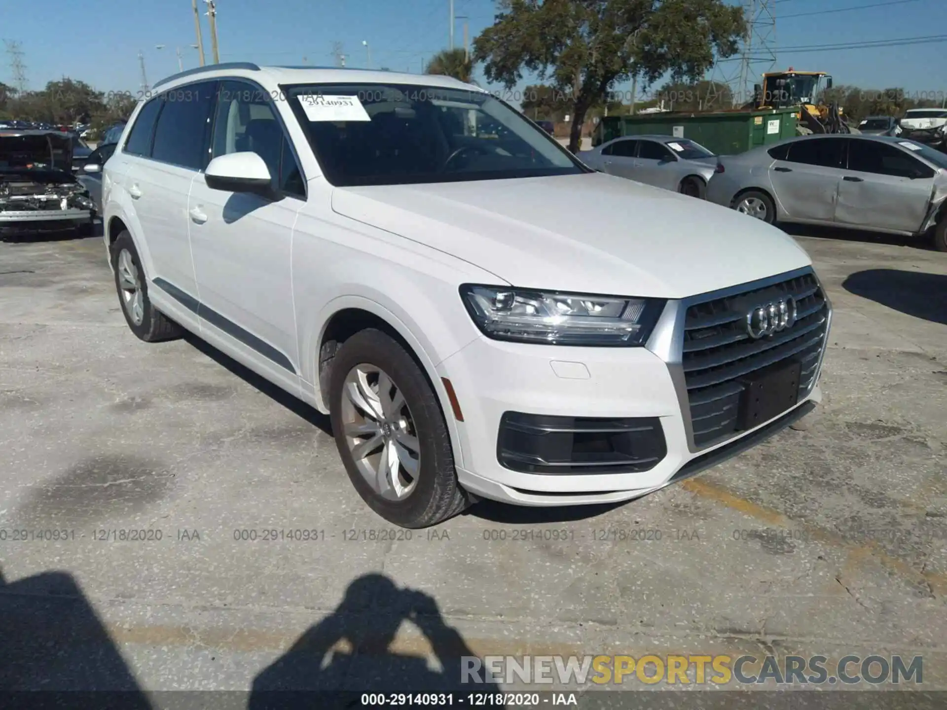 1 Photograph of a damaged car WA1LAAF79KD044685 AUDI Q7 2019