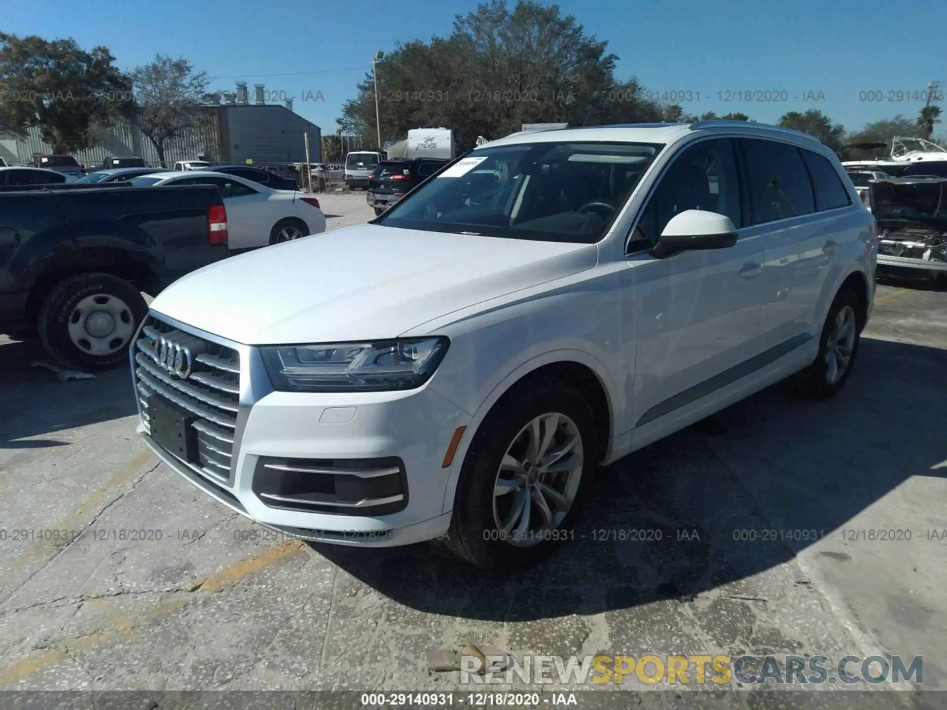 2 Photograph of a damaged car WA1LAAF79KD044685 AUDI Q7 2019