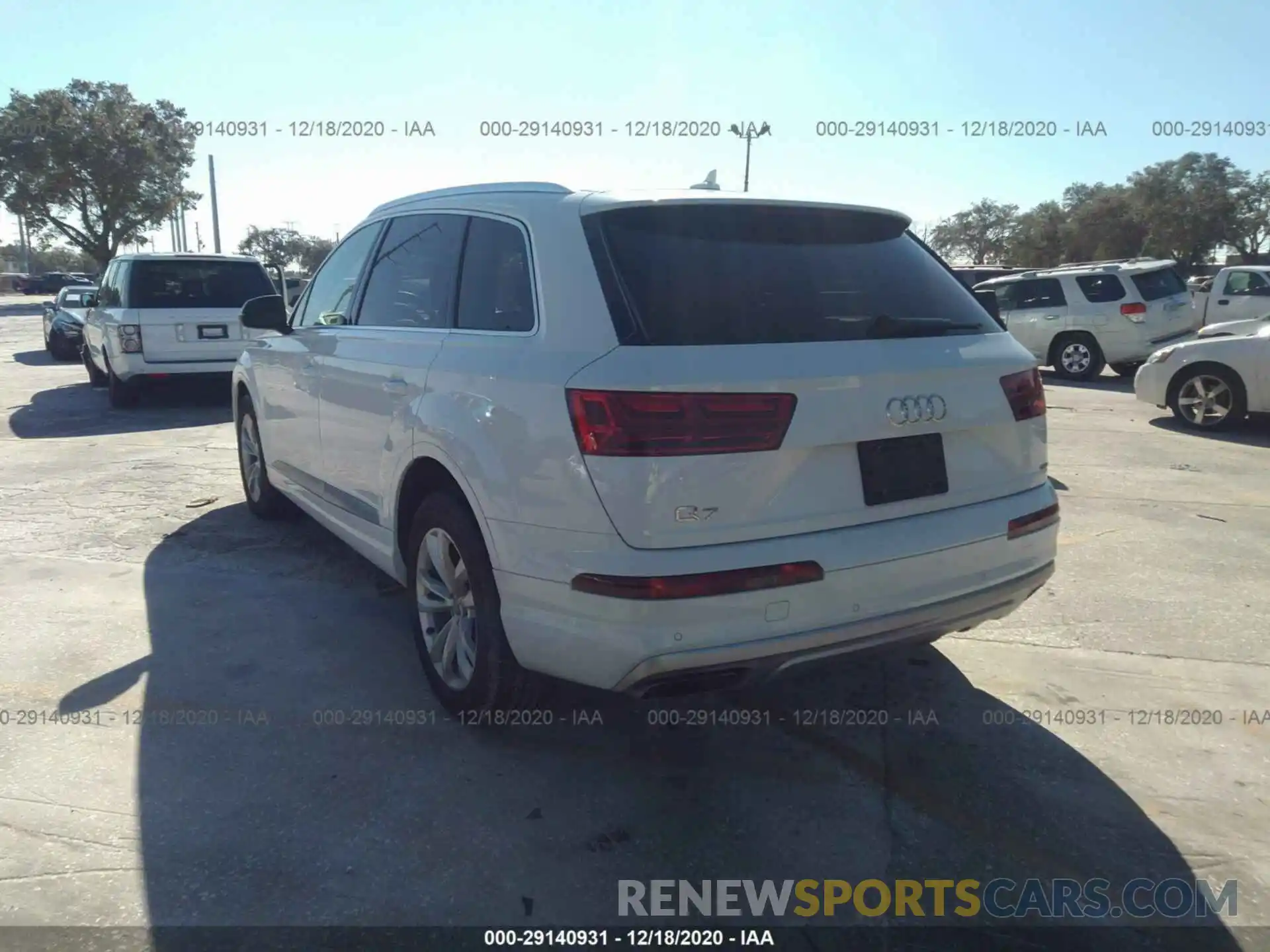 3 Photograph of a damaged car WA1LAAF79KD044685 AUDI Q7 2019