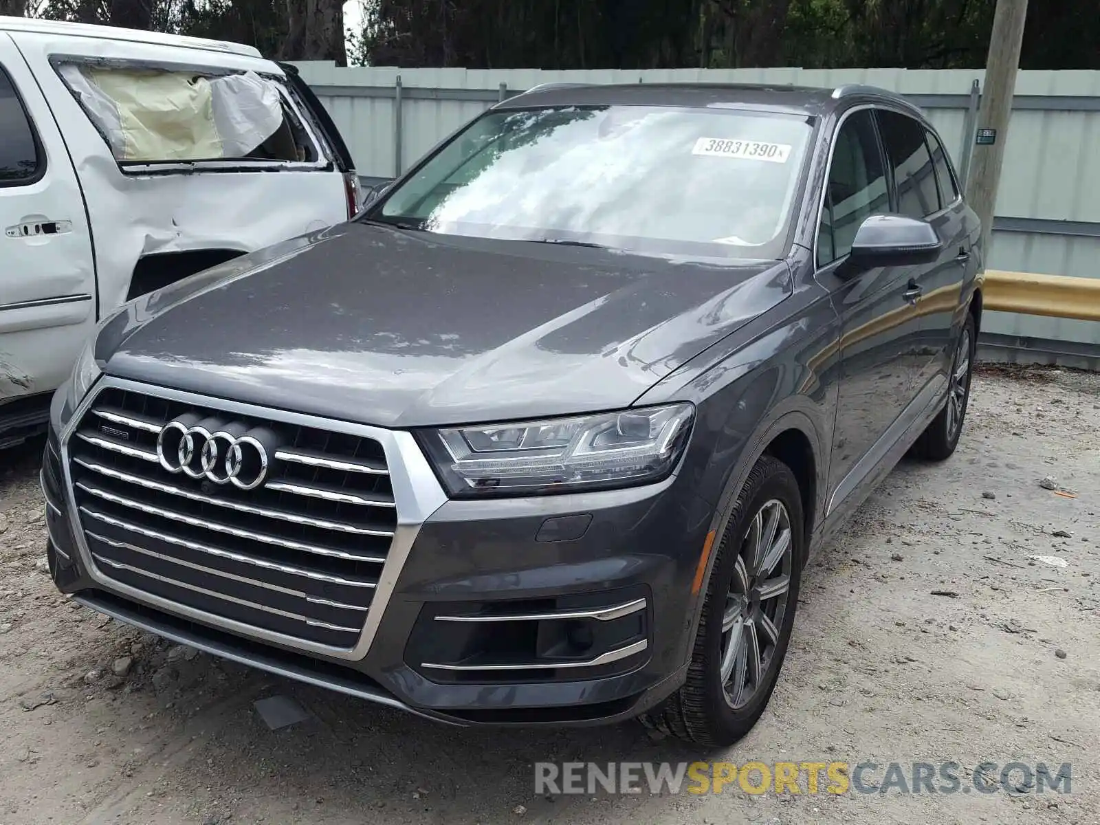 2 Photograph of a damaged car WA1LAAF7XKD003661 AUDI Q7 2019