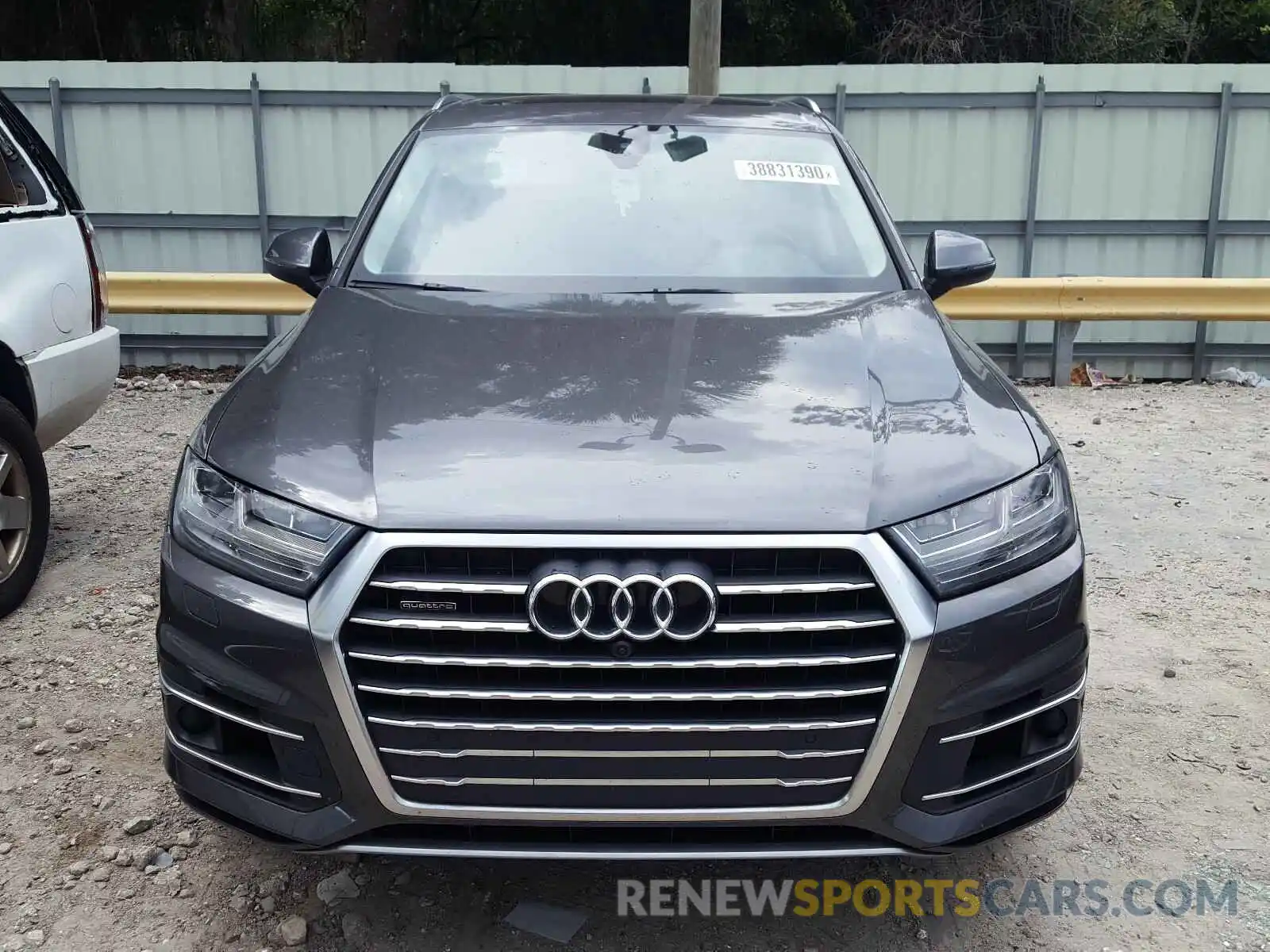 9 Фотография поврежденного автомобиля WA1LAAF7XKD003661 AUDI Q7 2019