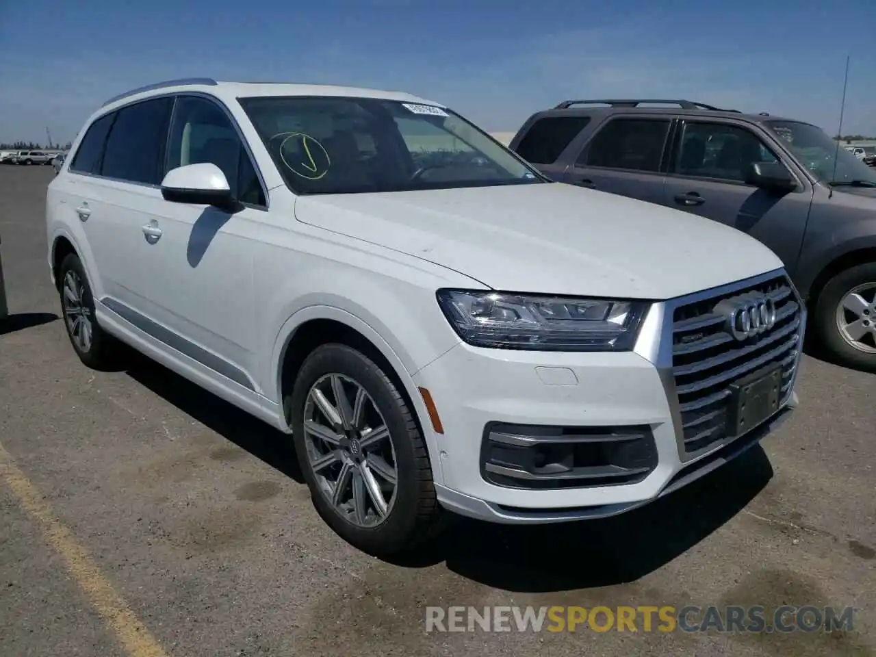 1 Photograph of a damaged car WA1LAAF7XKD004874 AUDI Q7 2019