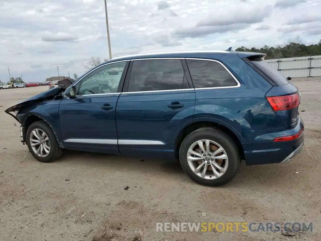 2 Photograph of a damaged car WA1LAAF7XKD010500 AUDI Q7 2019