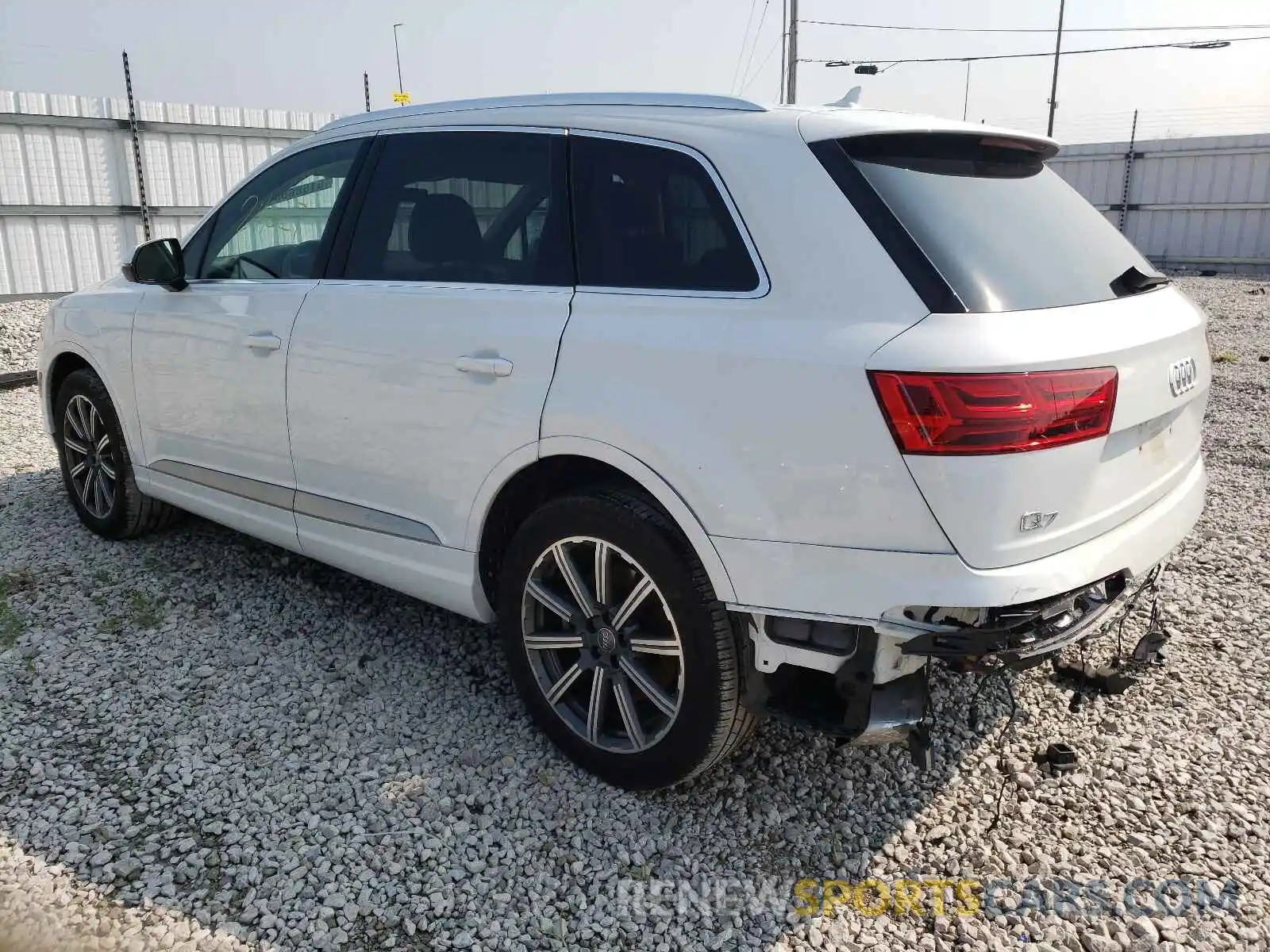 3 Photograph of a damaged car WA1LAAF7XKD010951 AUDI Q7 2019